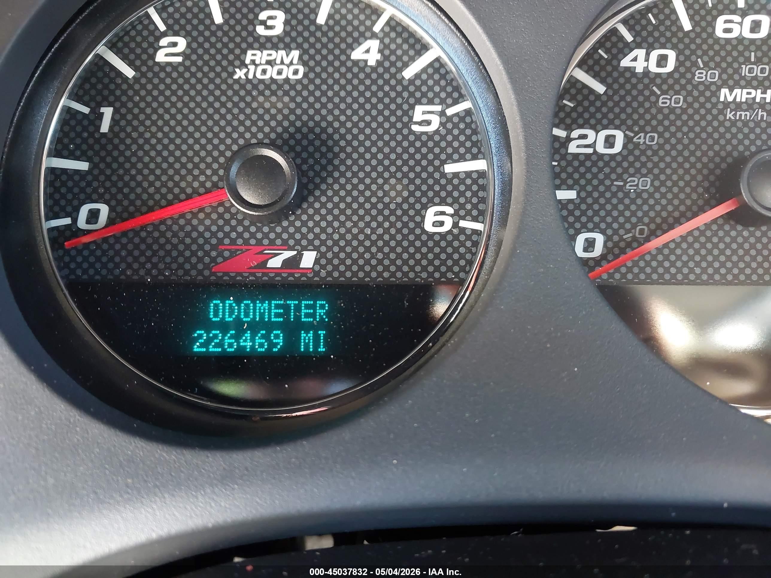 2007 Chevrolet Tahoe Lt Silver vin: 1GNFC13J27R424417