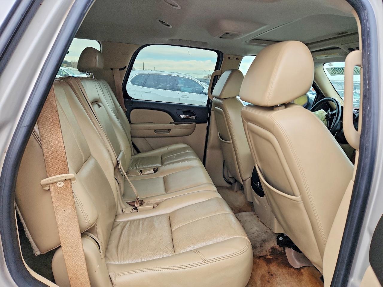 2007 Chevrolet Tahoe C1500 Tan vin: 1GNFC13J37R122344