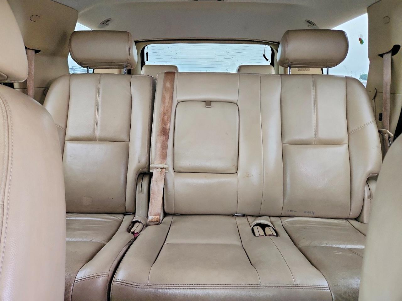 2007 Chevrolet Tahoe C1500 Tan vin: 1GNFC13J37R122344