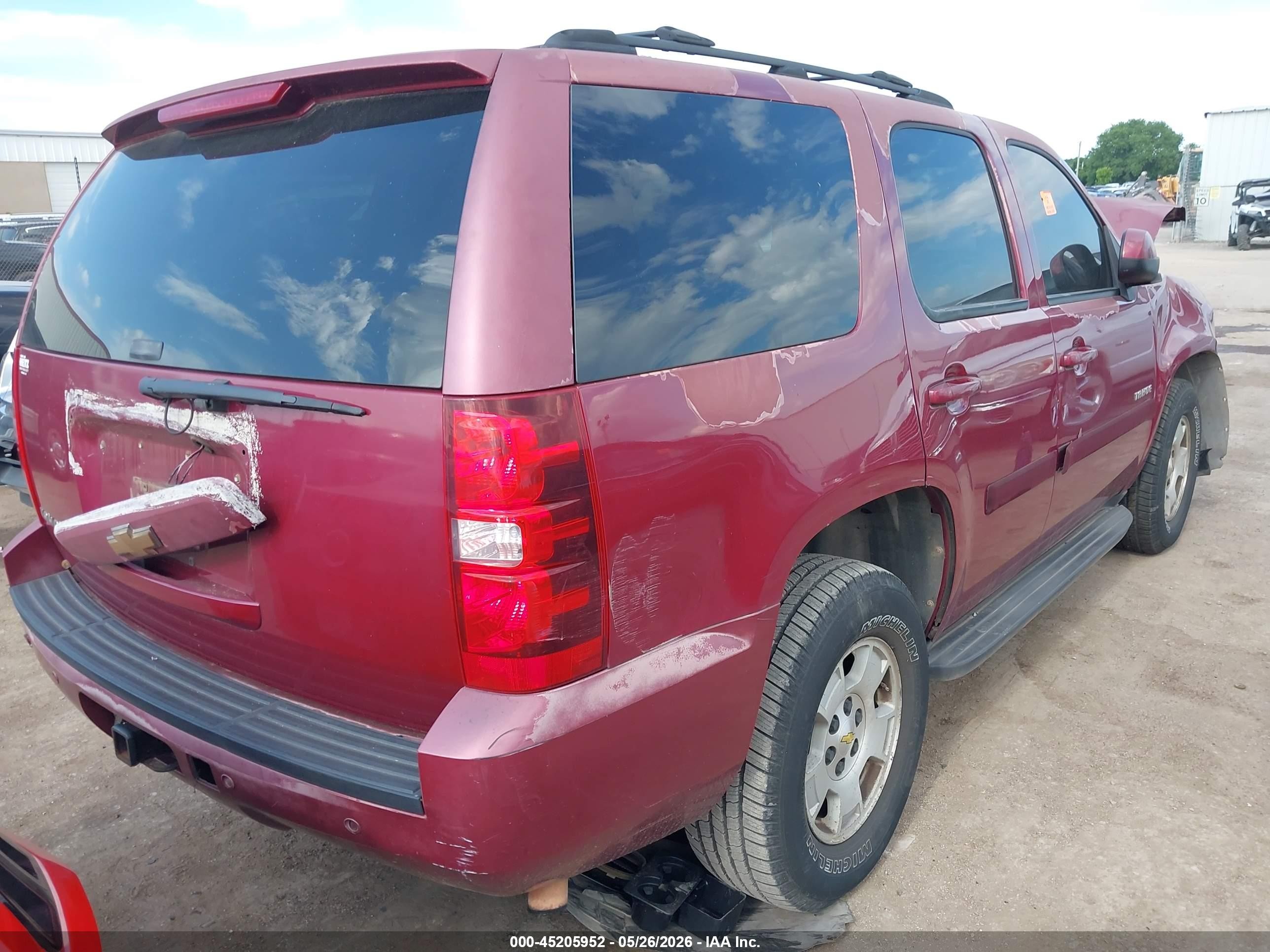2007 Chevrolet Tahoe Lt Maroon vin: 1GNFC13J37R166781