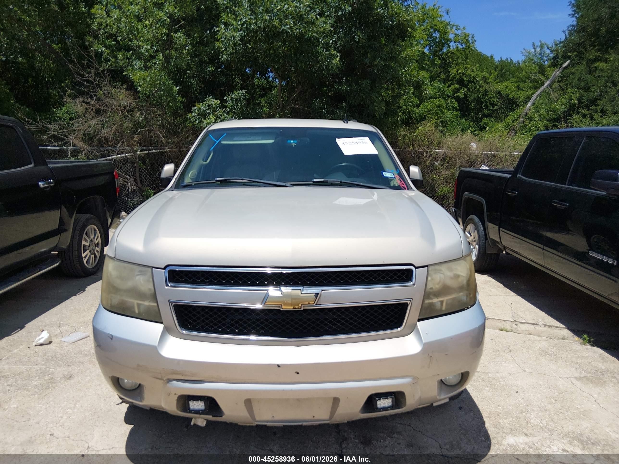 2007 Chevrolet Tahoe Lt Beige vin: 1GNFC13J37R177828