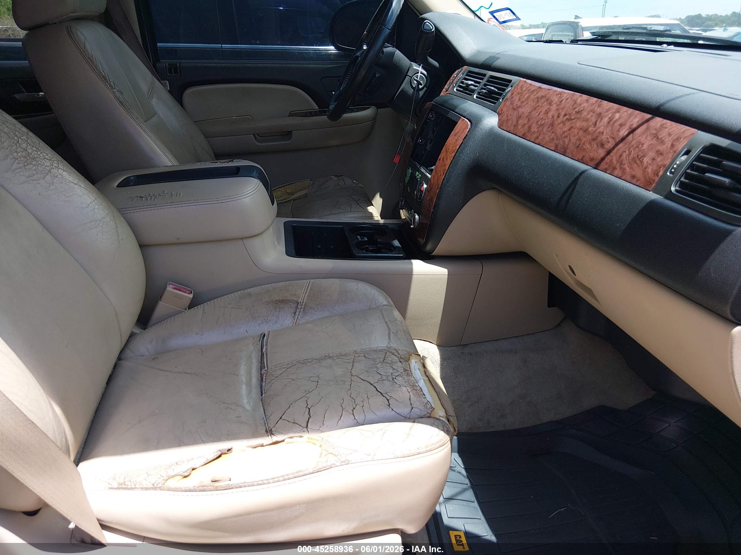 2007 Chevrolet Tahoe Lt Beige vin: 1GNFC13J37R177828