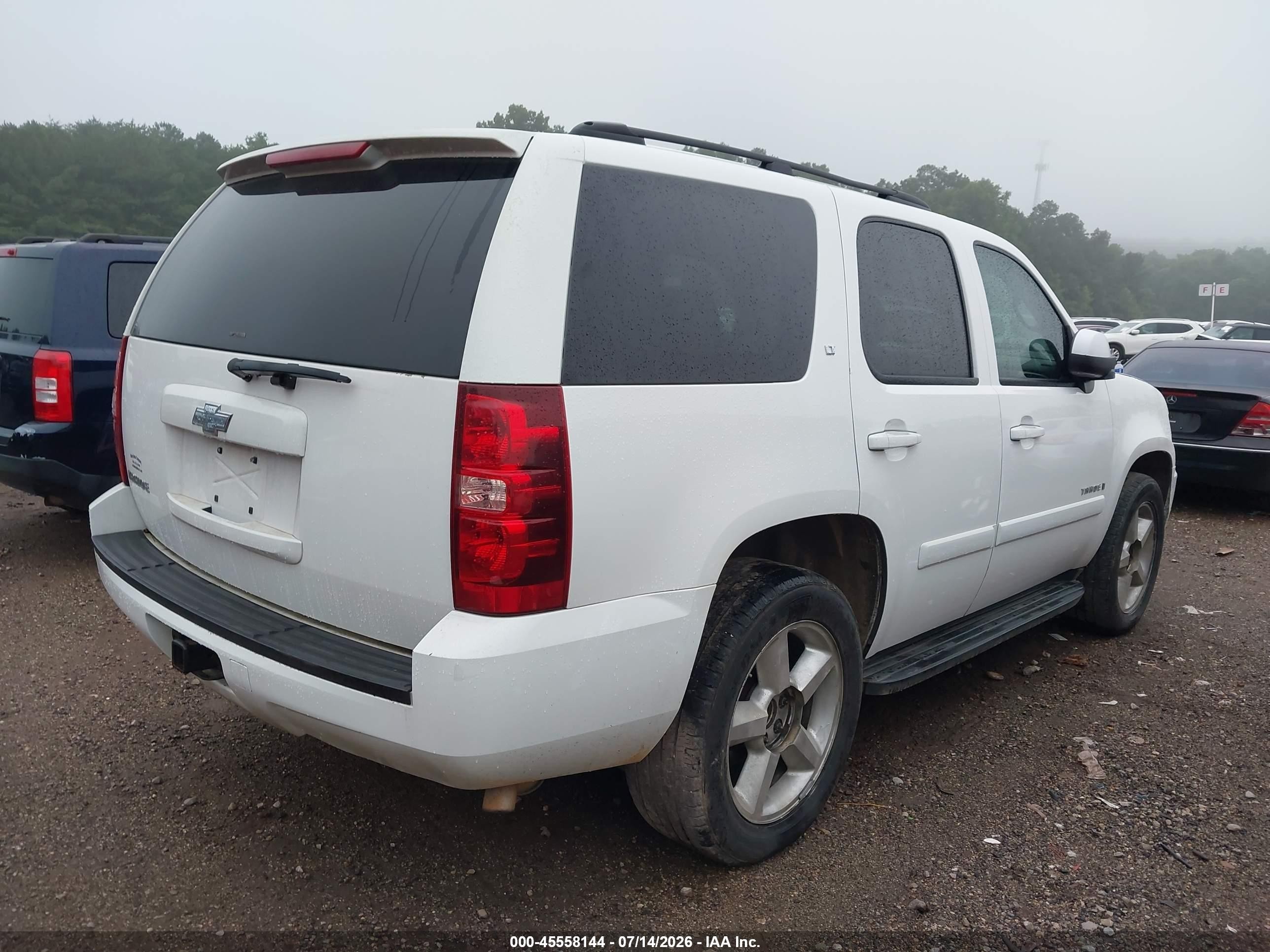 2007 Chevrolet Tahoe Lt White vin: 1GNFC13J37R234691