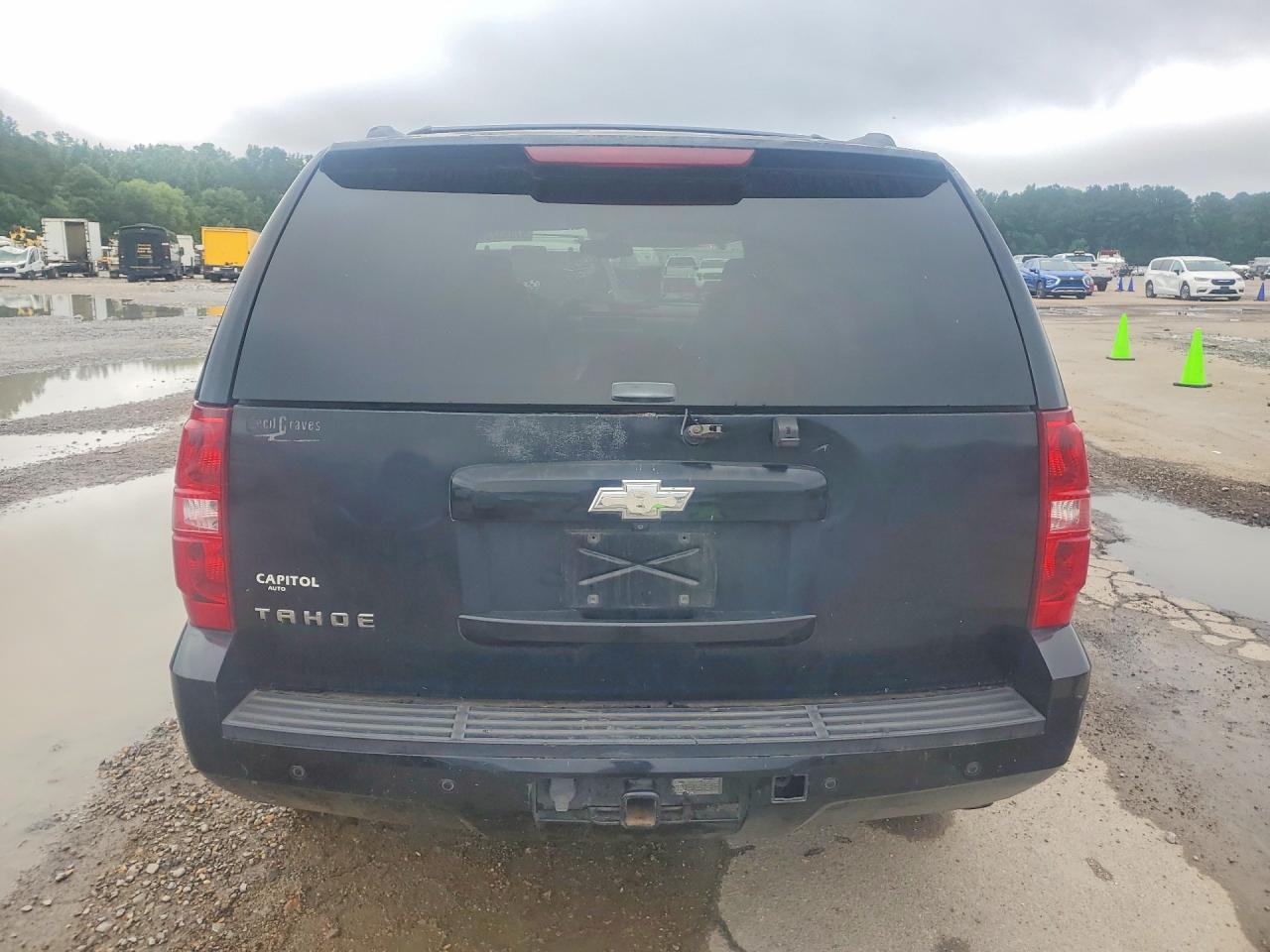 2008 Chevrolet Tahoe C1500 Black vin: 1GNFC13J38J216336