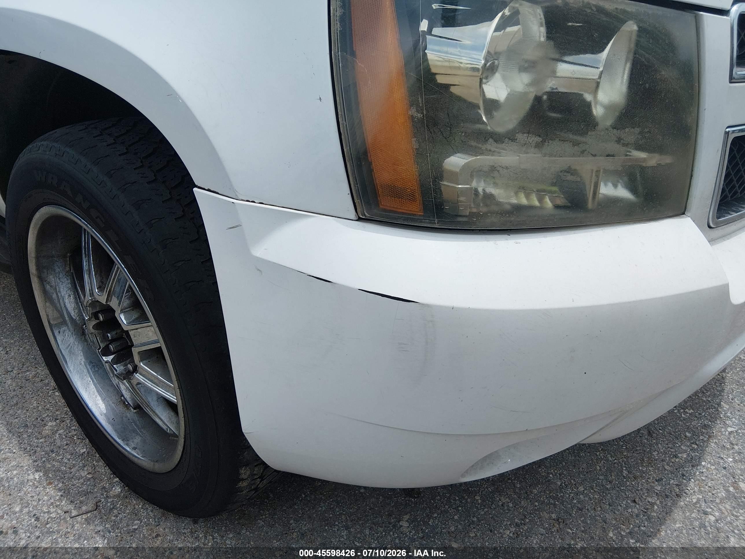 2007 Chevrolet Tahoe Lt White vin: 1GNFC13J47R371333