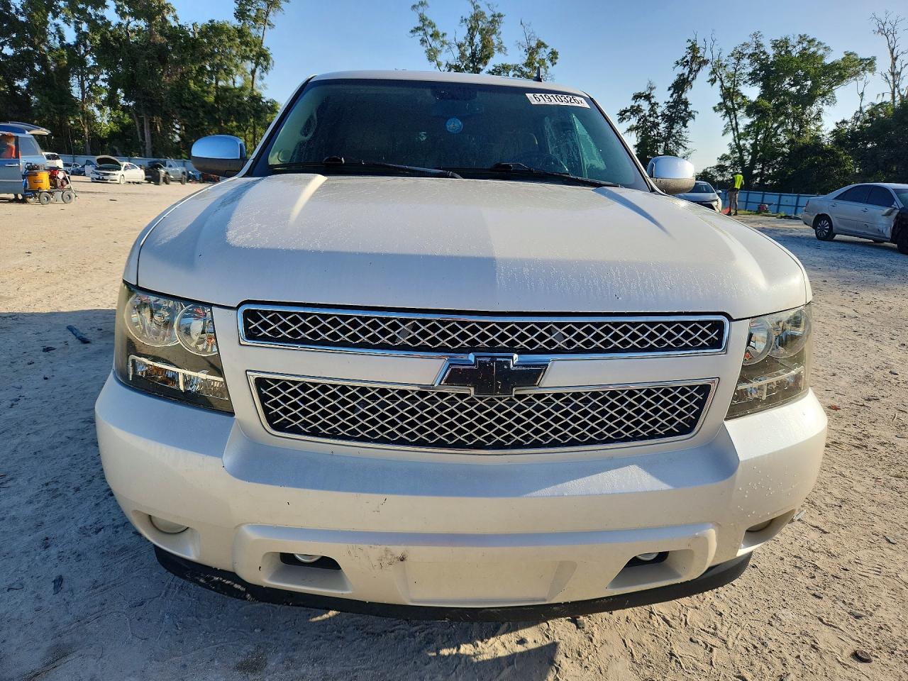 2008 Chevrolet Tahoe C1500 Белый vin: 1GNFC13J48R197023