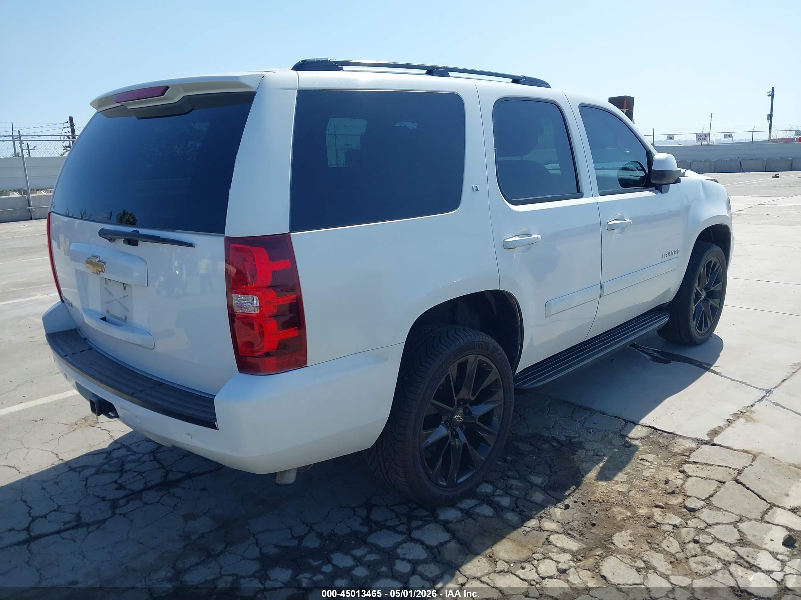 2007 Chevrolet Tahoe Lt White vin: 1GNFC13J67R104713