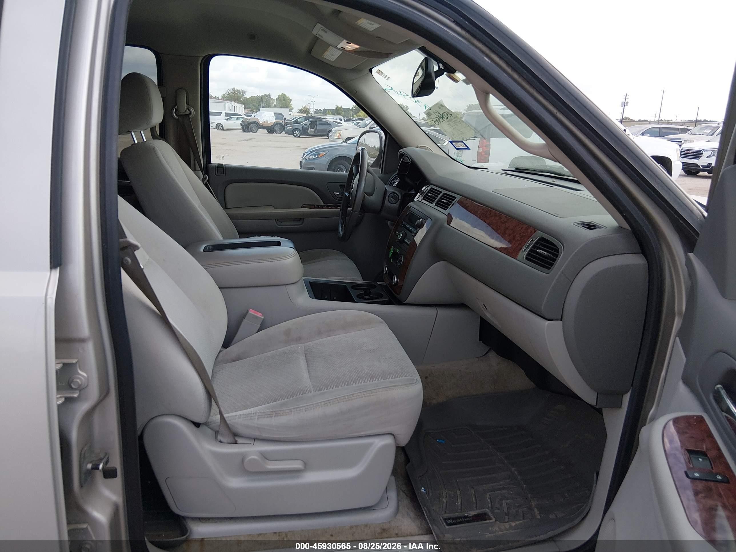 2007 Chevrolet Tahoe Lt Бежевый vin: 1GNFC13J67R371916