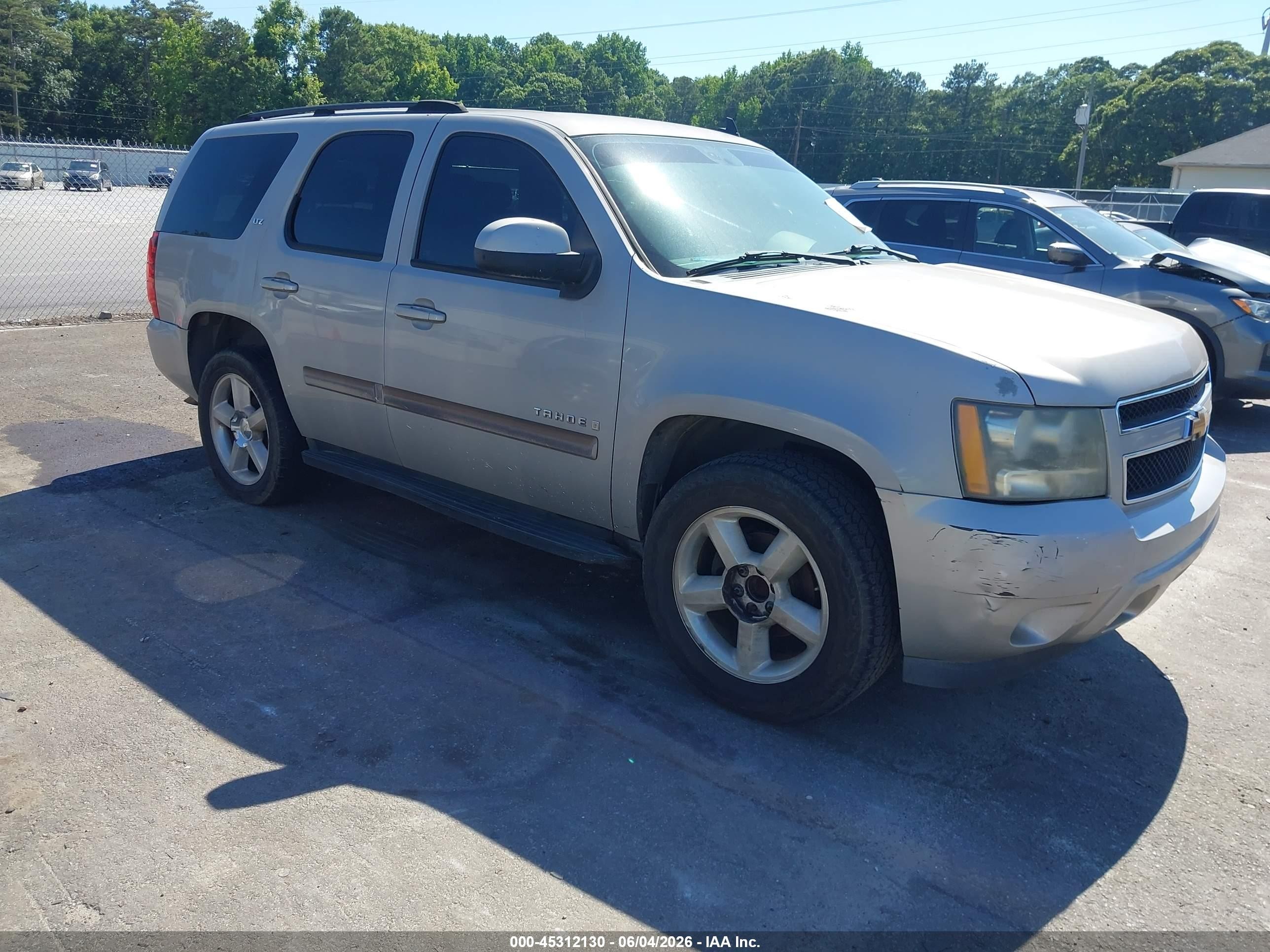 2007 Chevrolet Tahoe Ltz Gray vin: 1GNFC13J77J110762