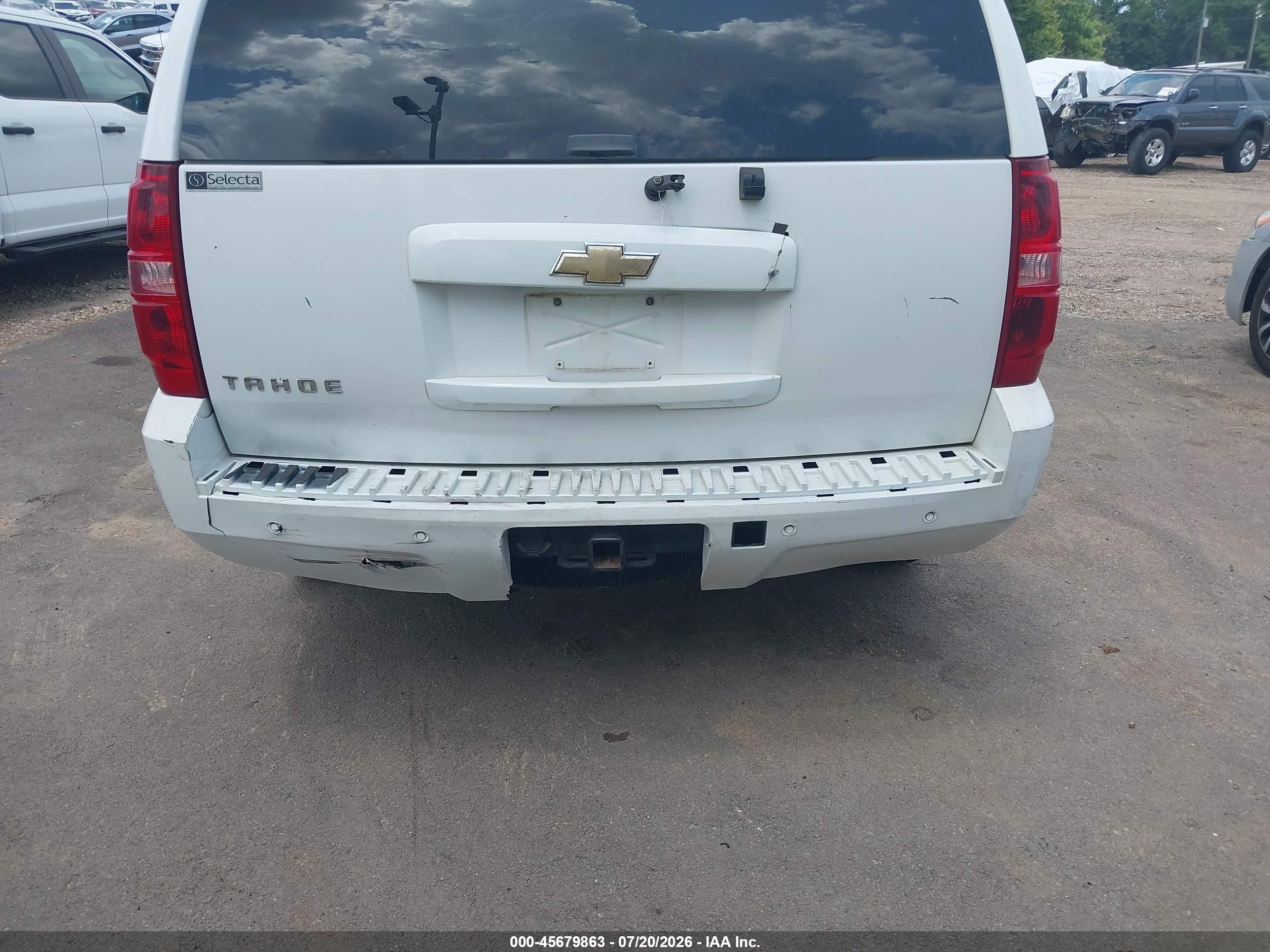 2007 Chevrolet Tahoe Lt White vin: 1GNFC13J77R115350