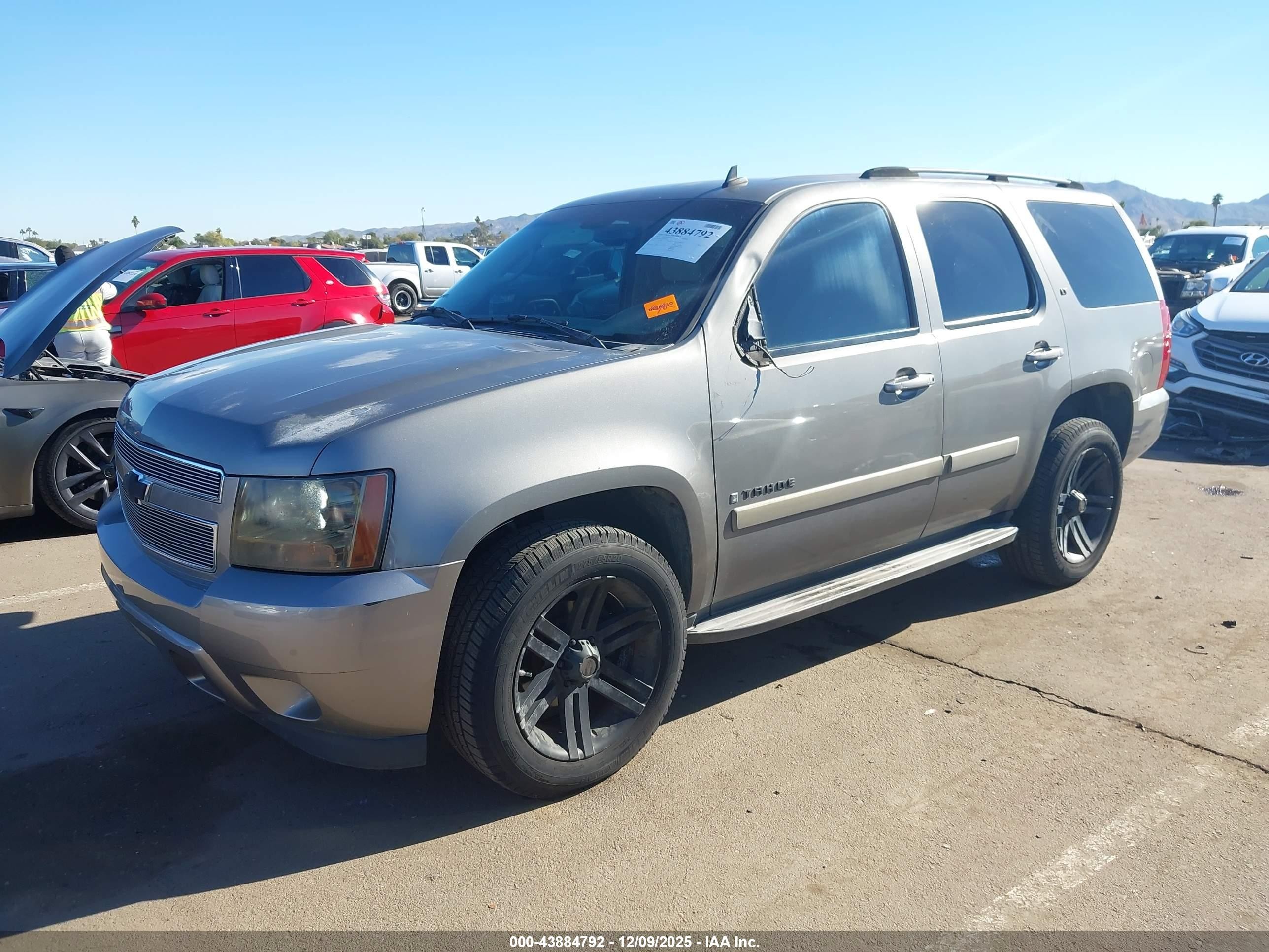 2007 Chevrolet Tahoe Lt Gray vin: 1GNFC13J87J264297