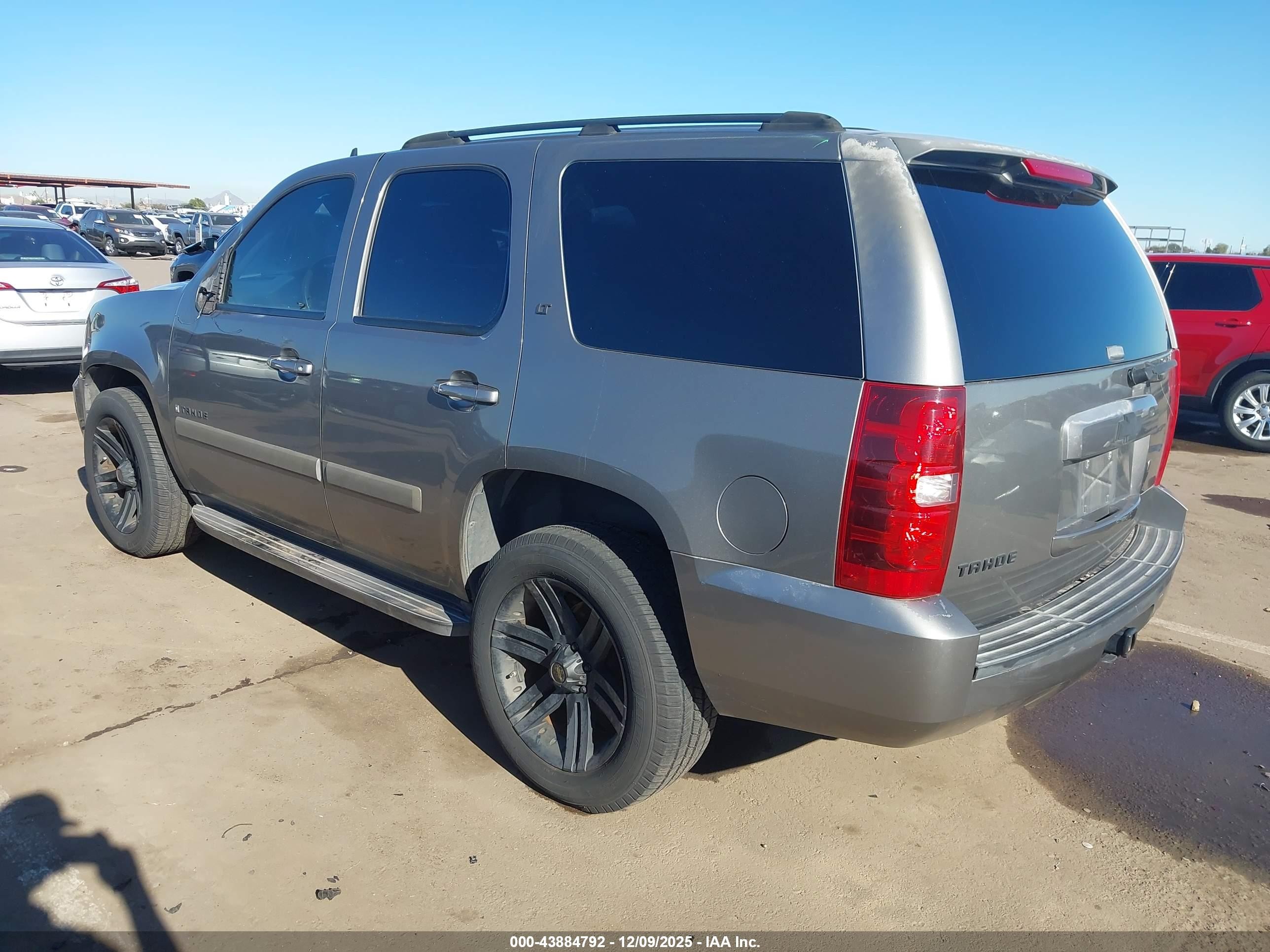 2007 Chevrolet Tahoe Lt Gray vin: 1GNFC13J87J264297