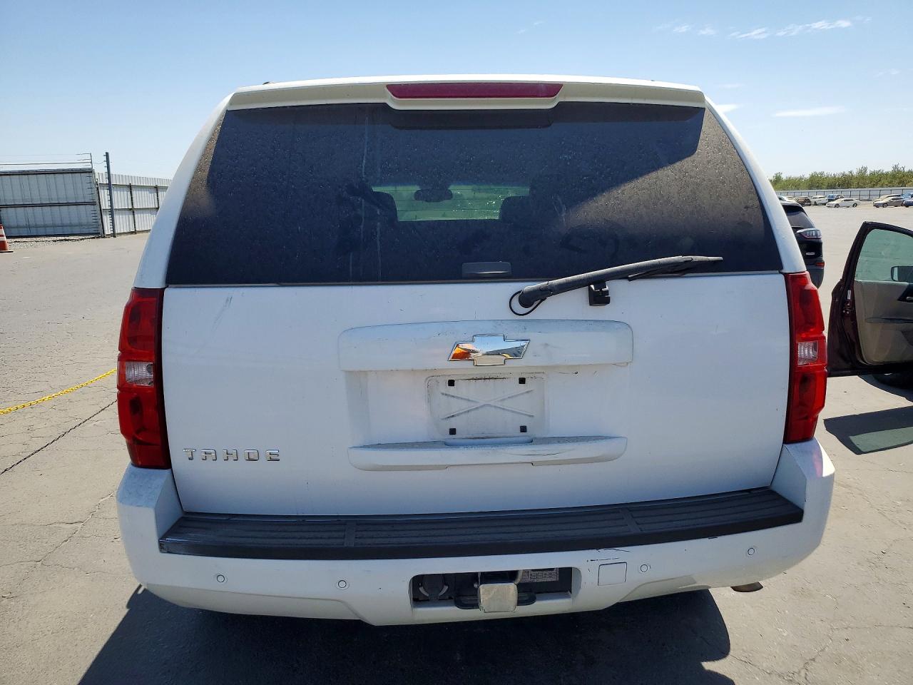 2007 Chevrolet Tahoe C1500 Белый vin: 1GNFC13J87R141052