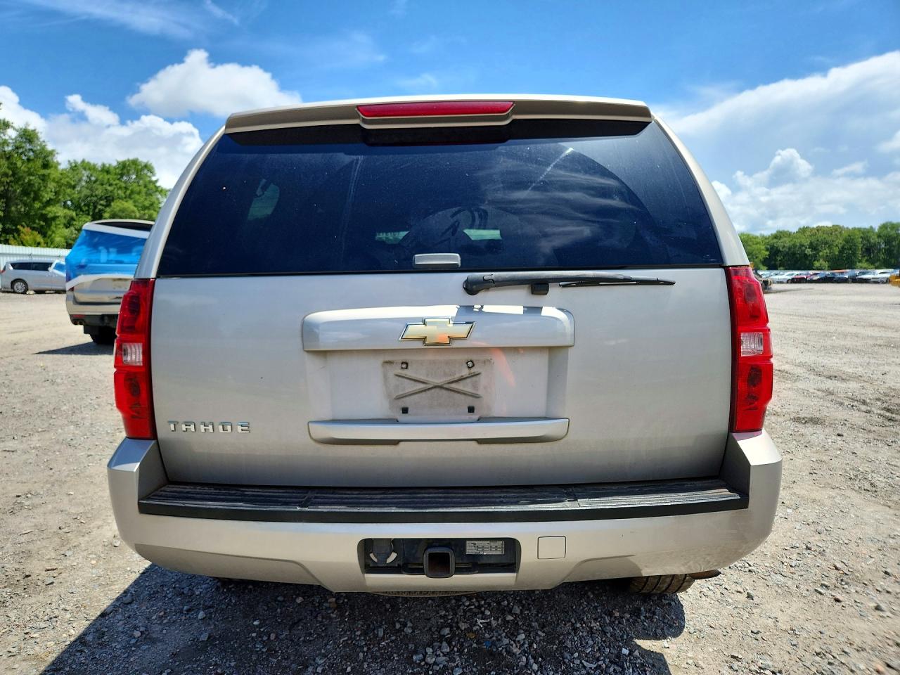 2007 Chevrolet Tahoe C1500 Beige vin: 1GNFC13J87R151130