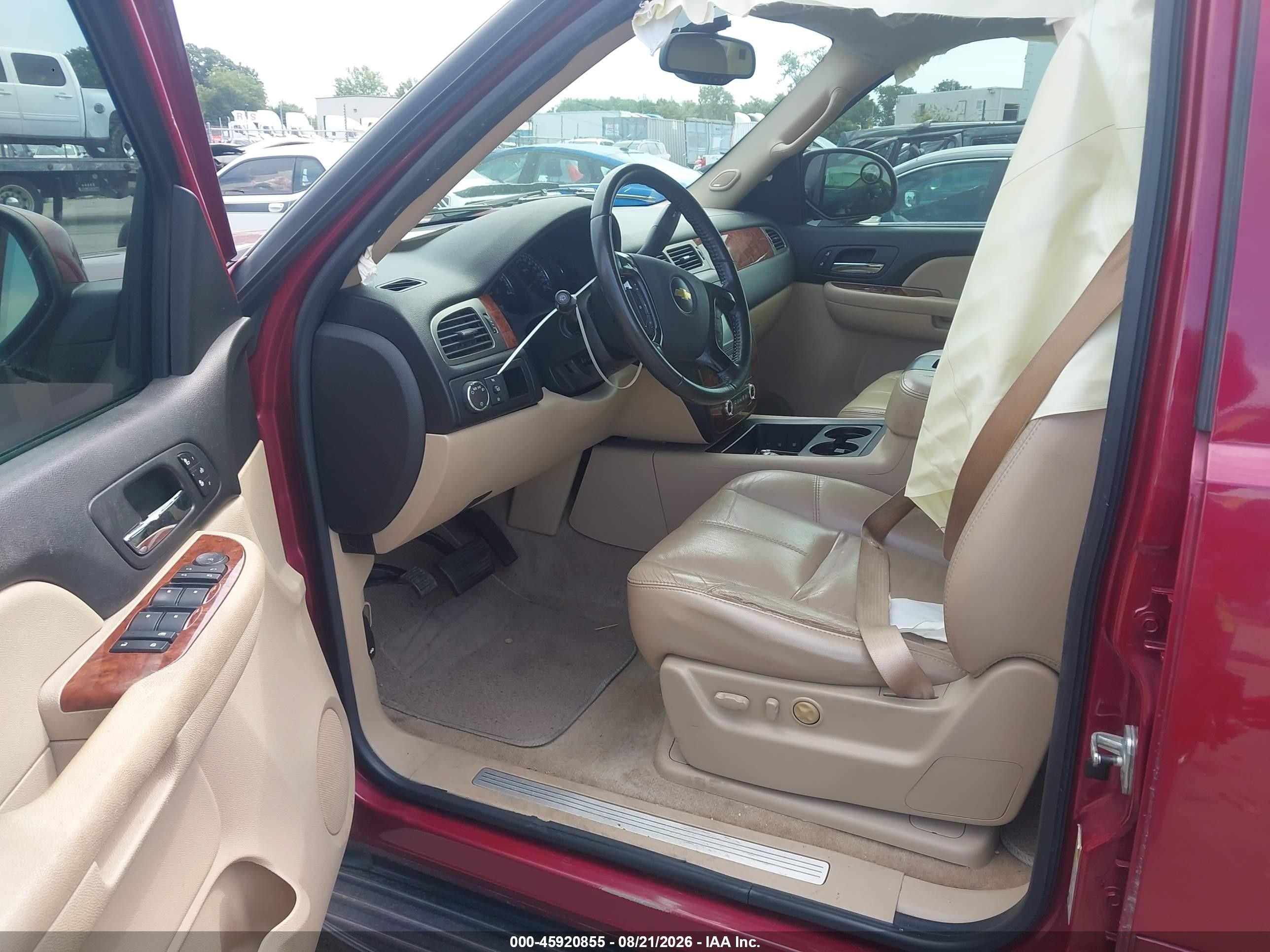 2007 Chevrolet Tahoe Lt Темно-бордовый vin: 1GNFC13J87R186041