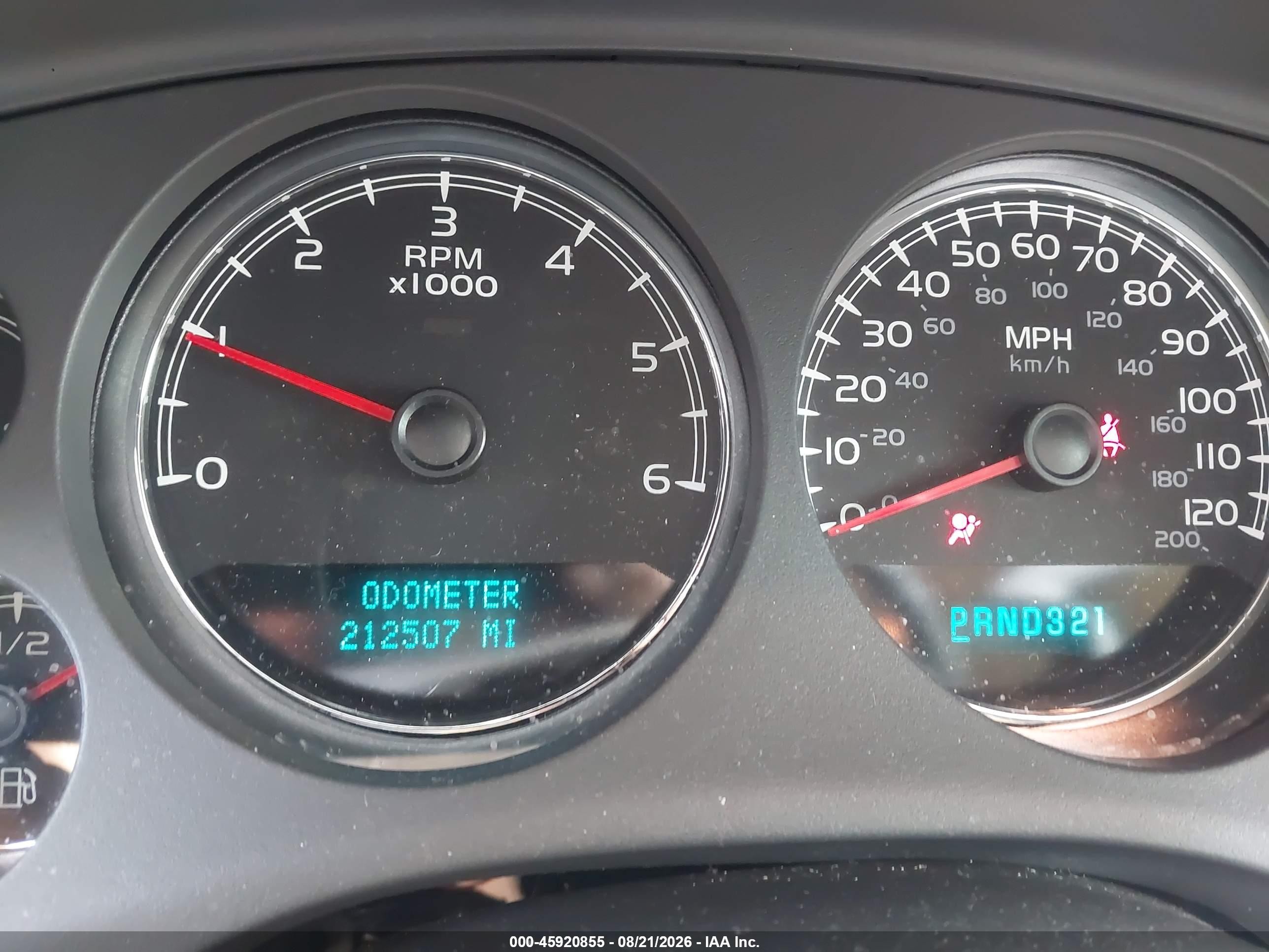 2007 Chevrolet Tahoe Lt Темно-бордовый vin: 1GNFC13J87R186041