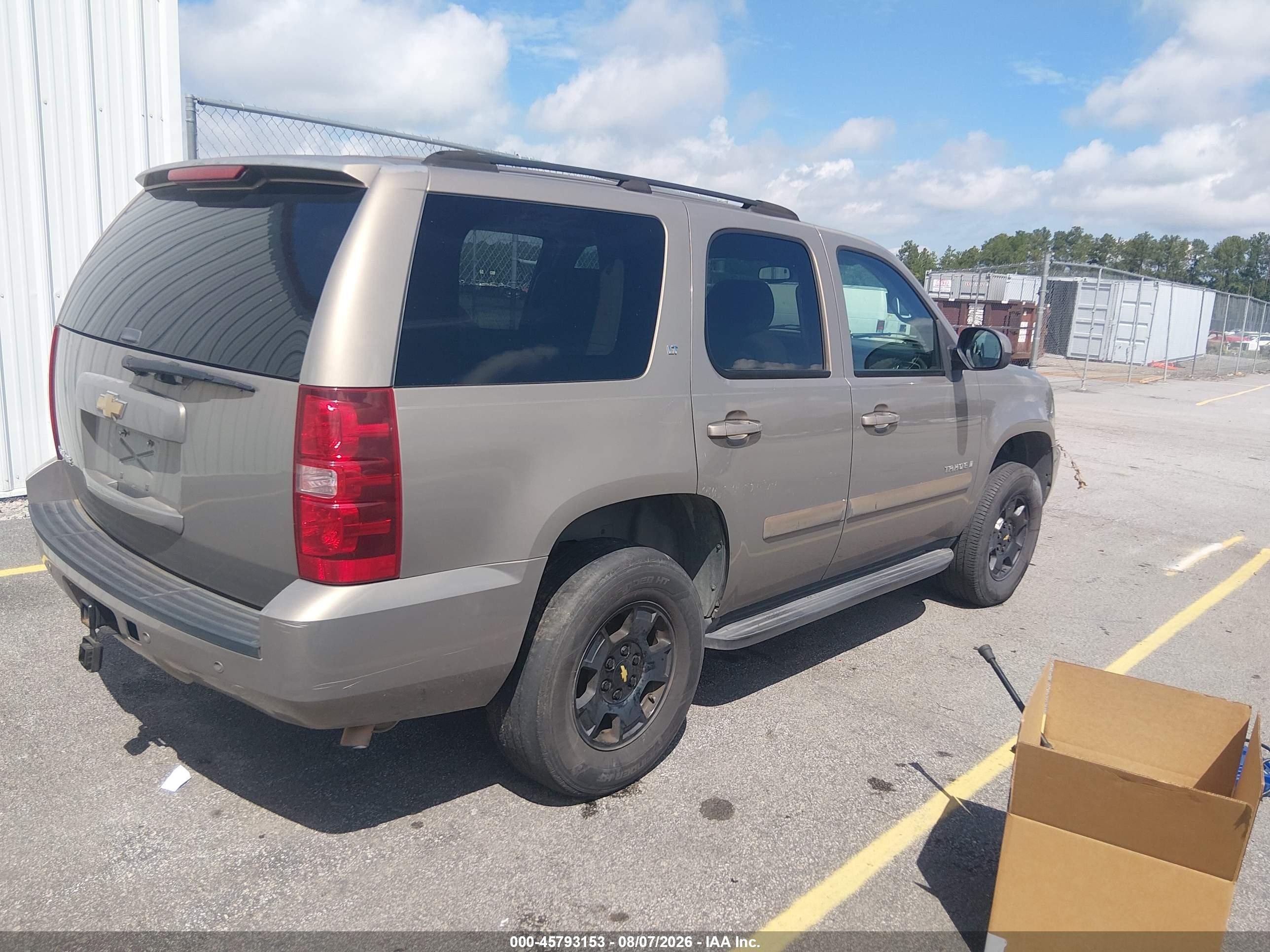 2007 Chevrolet Tahoe Lt Beige vin: 1GNFC13J87R211911