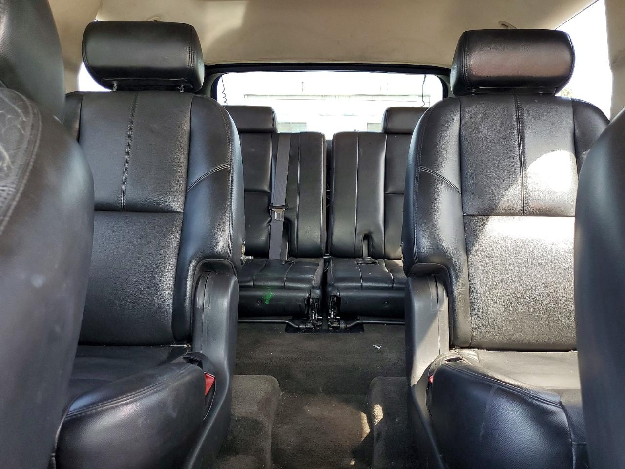 2007 Chevrolet Tahoe C1500 Черный vin: 1GNFC13J87R299732