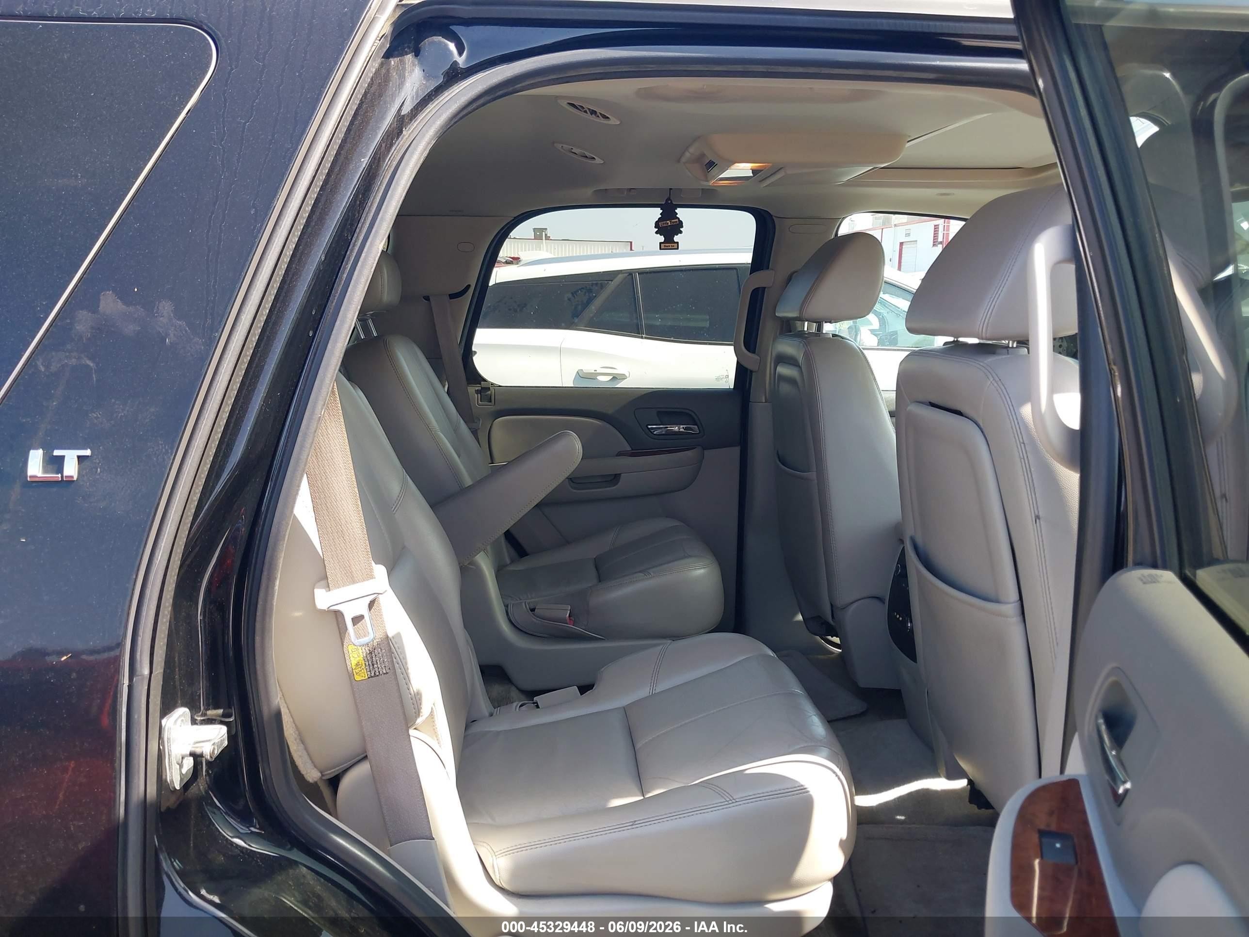 2007 Chevrolet Tahoe Lt Gray vin: 1GNFC13J97R101269