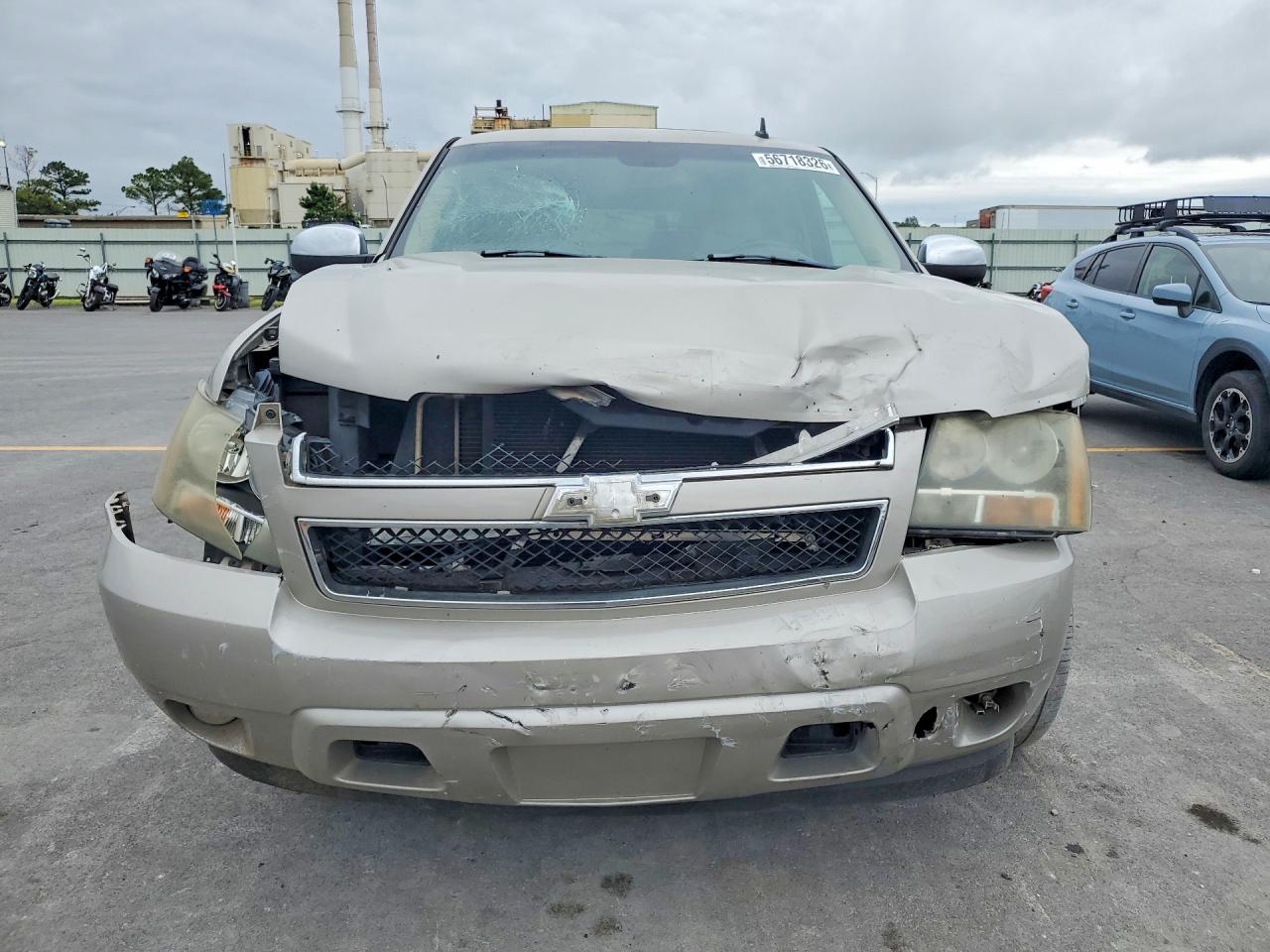 2007 Chevrolet Tahoe C1500 Silver vin: 1GNFC13J97R147975