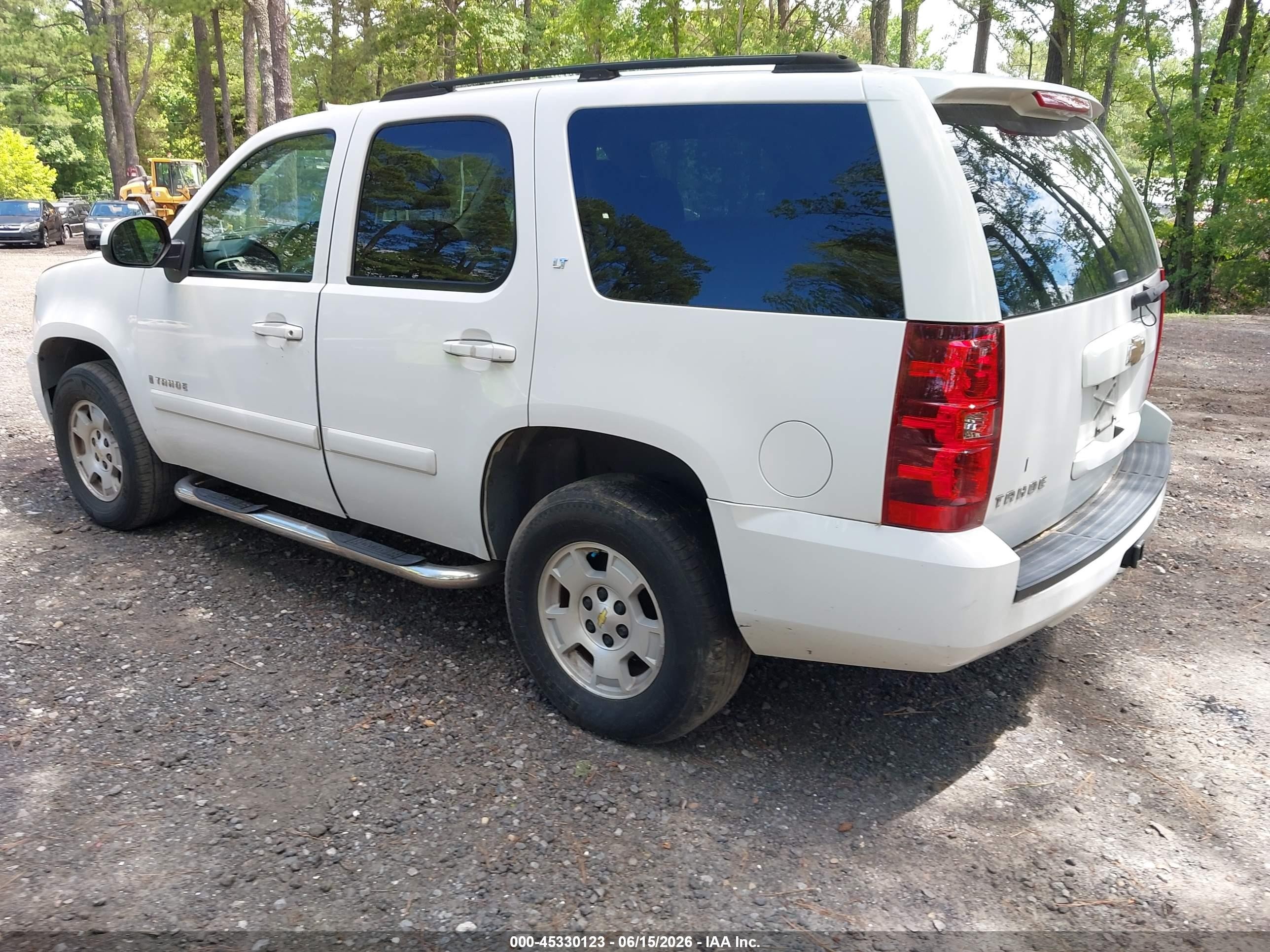 2007 Chevrolet Tahoe Lt Белый vin: 1GNFC13J97R178563