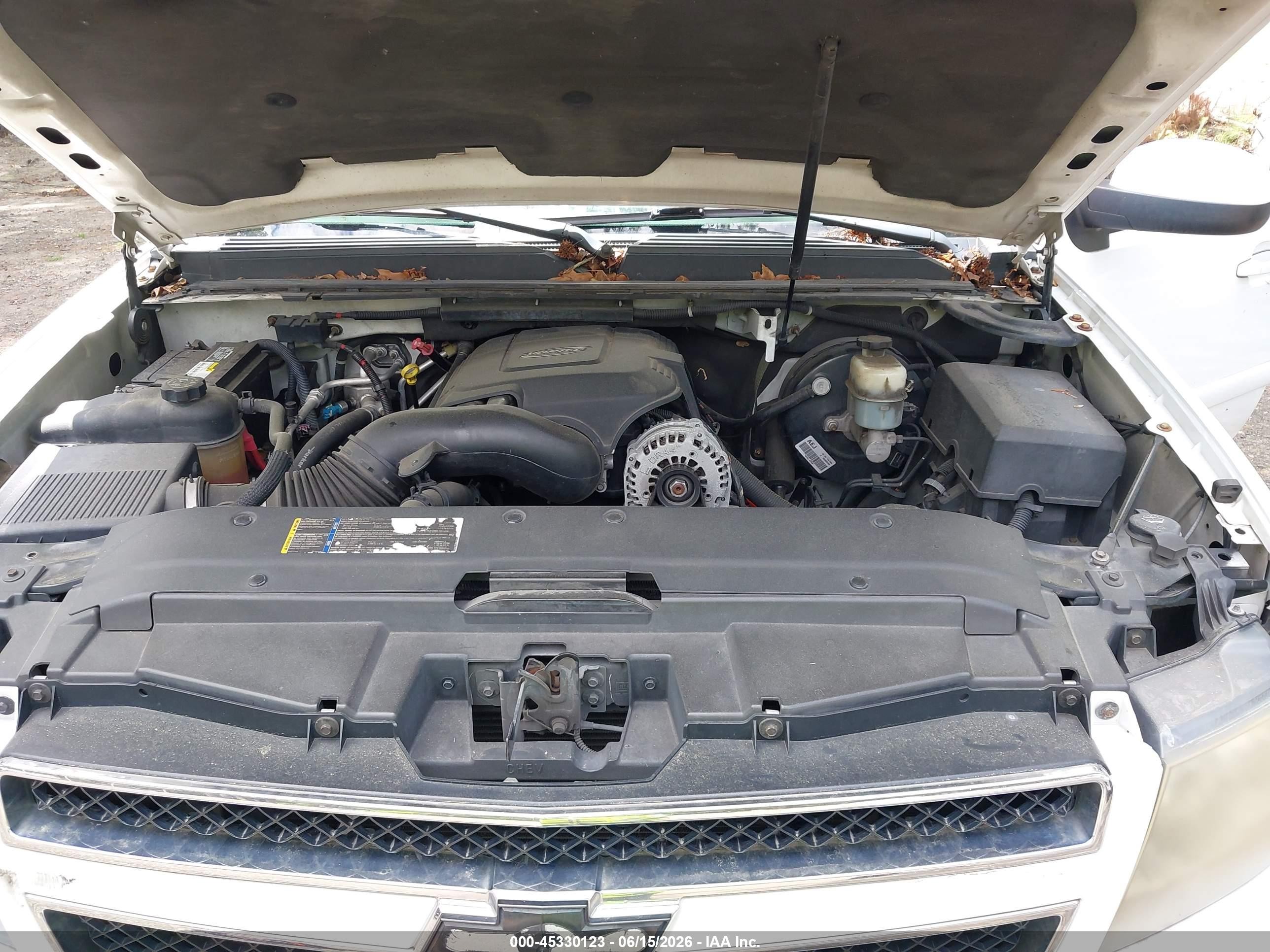2007 Chevrolet Tahoe Lt Белый vin: 1GNFC13J97R178563