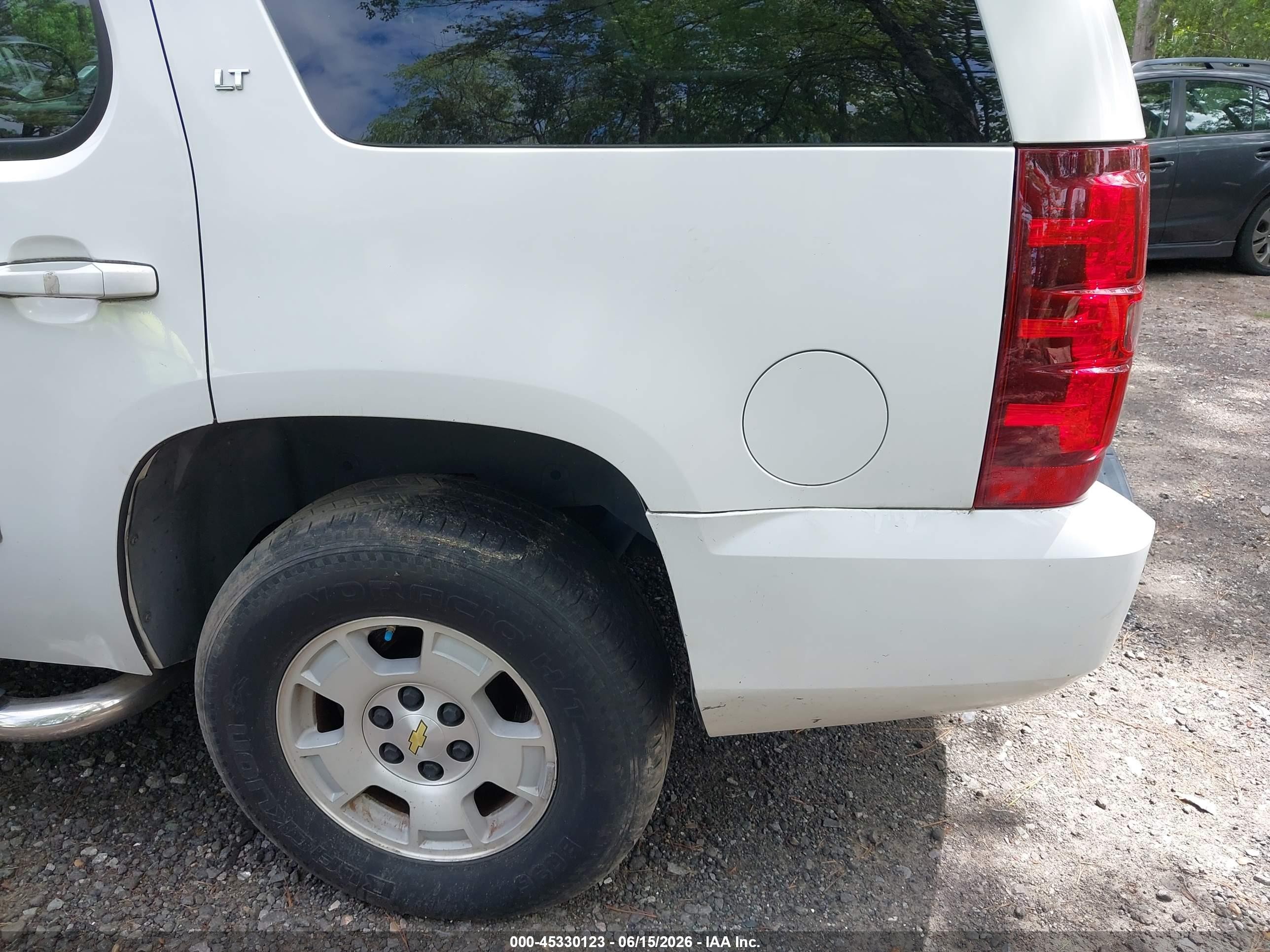 2007 Chevrolet Tahoe Lt Белый vin: 1GNFC13J97R178563
