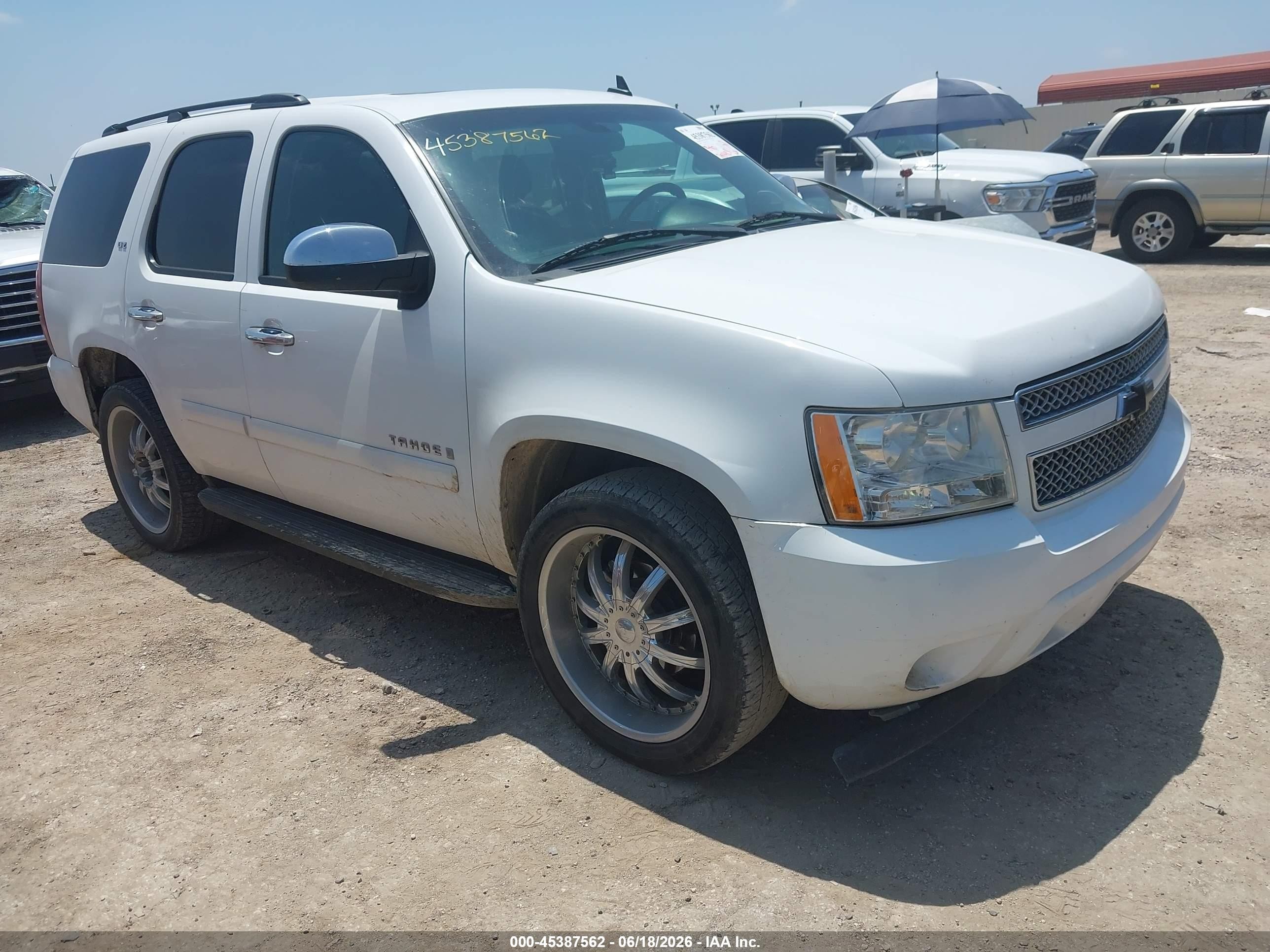 2008 Chevrolet Tahoe Ltz White vin: 1GNFC13J98R157732