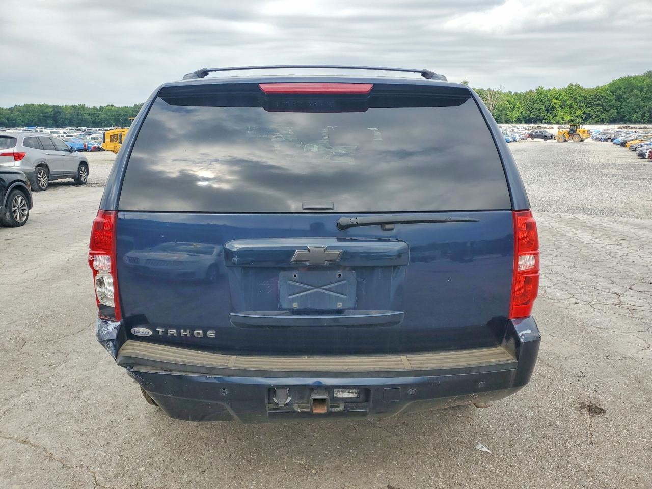 2008 Chevrolet Tahoe C1500 Синий vin: 1GNFC13J98R166480
