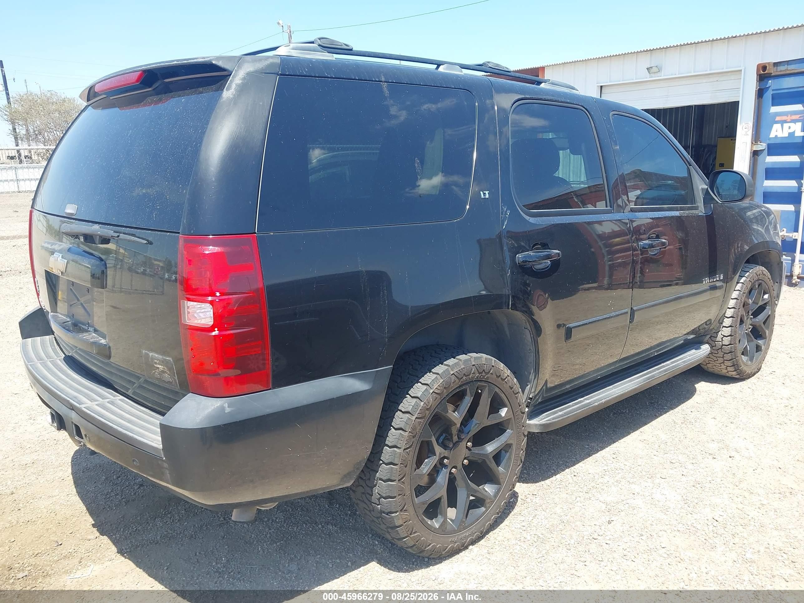 2008 Chevrolet Tahoe Lt Black vin: 1GNFC13J98R174014