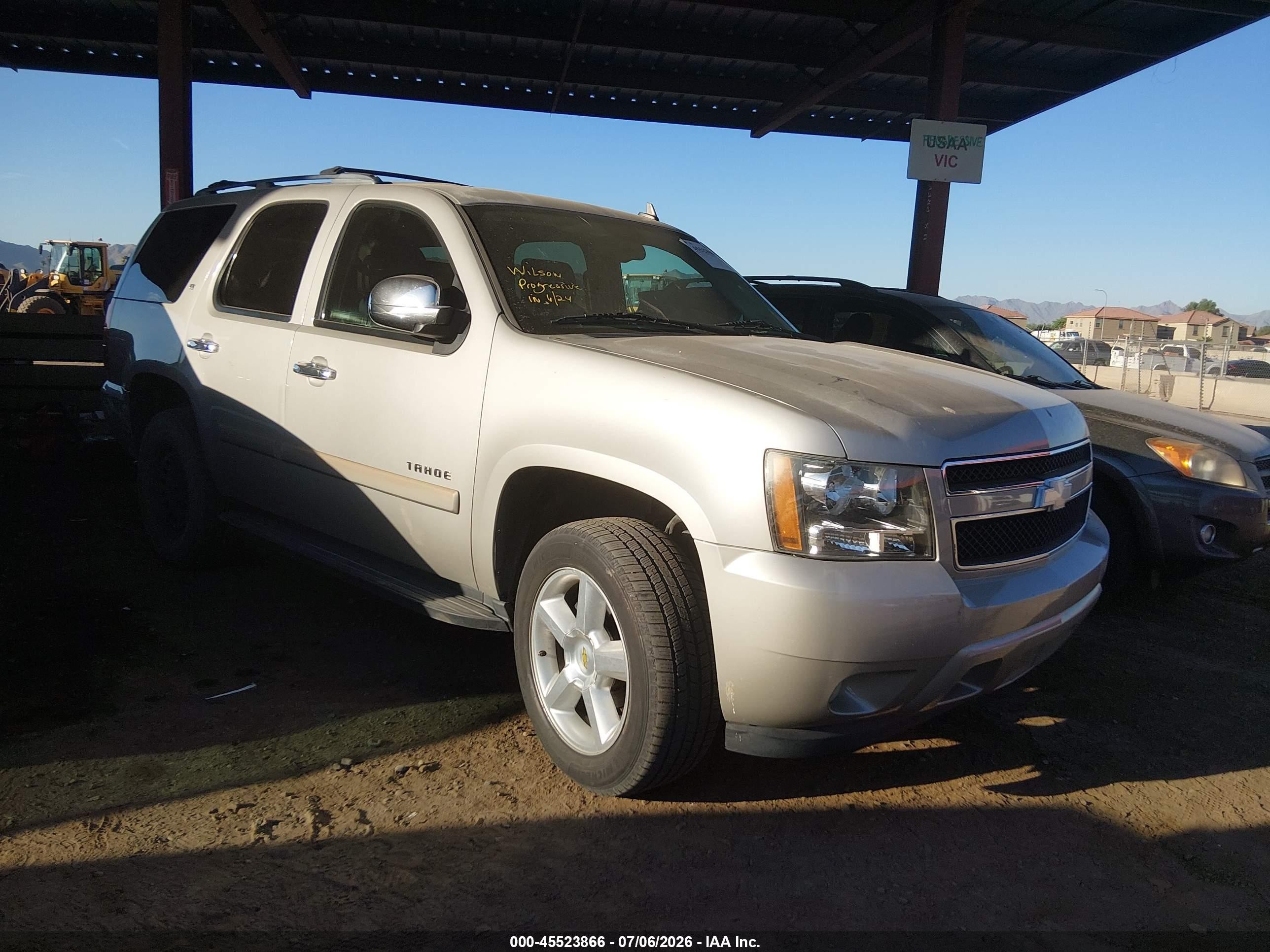 2008 Chevrolet Tahoe Lt Beige vin: 1GNFC13JX8J180368