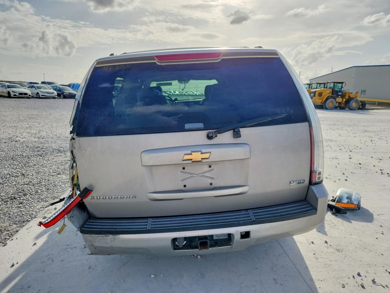 2007 Chevrolet Suburban C1500 Gold vin: 1GNFC16007J237985