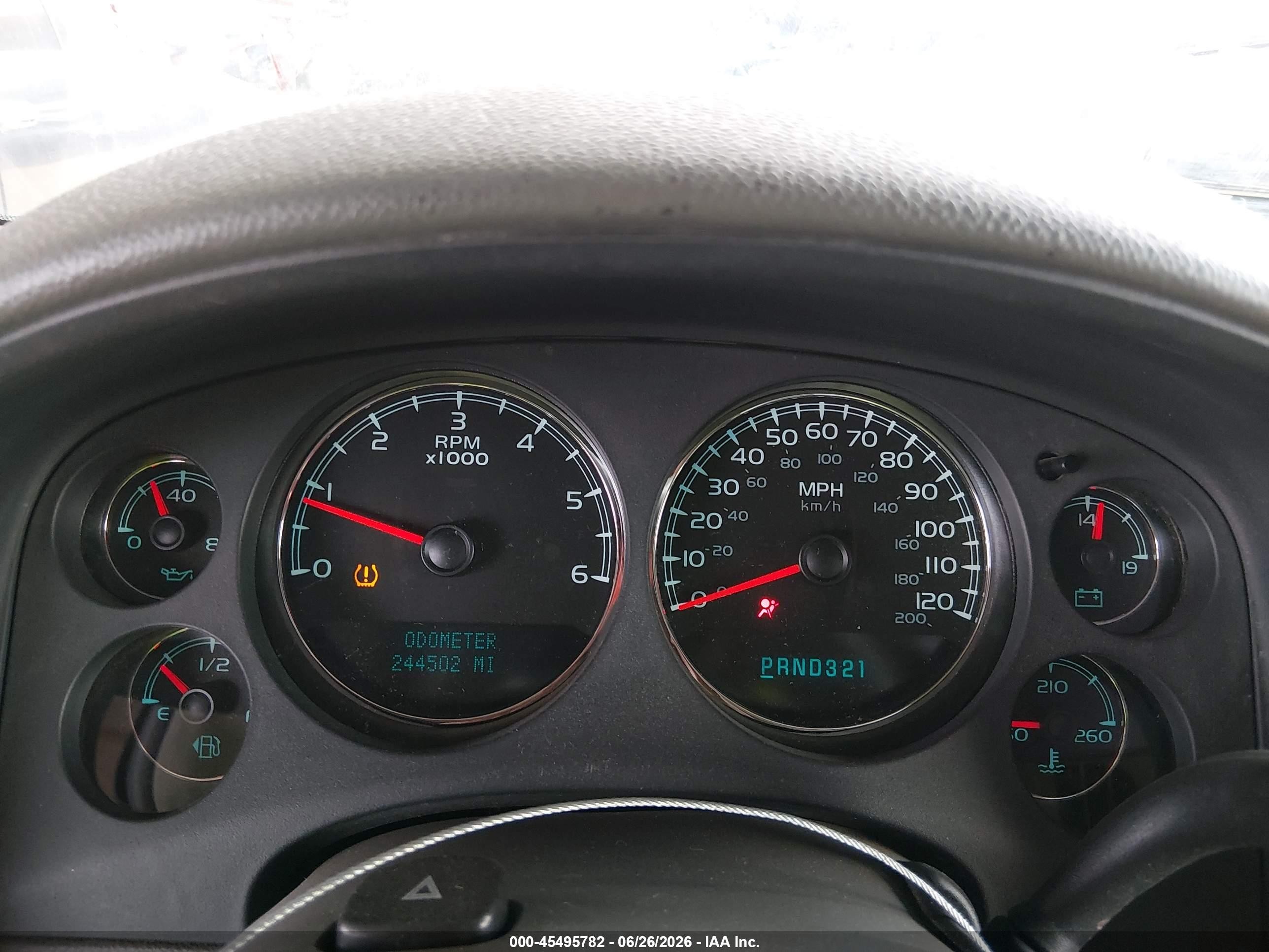 2008 Chevrolet Suburban 1500 Lt Белый vin: 1GNFC16008R238976