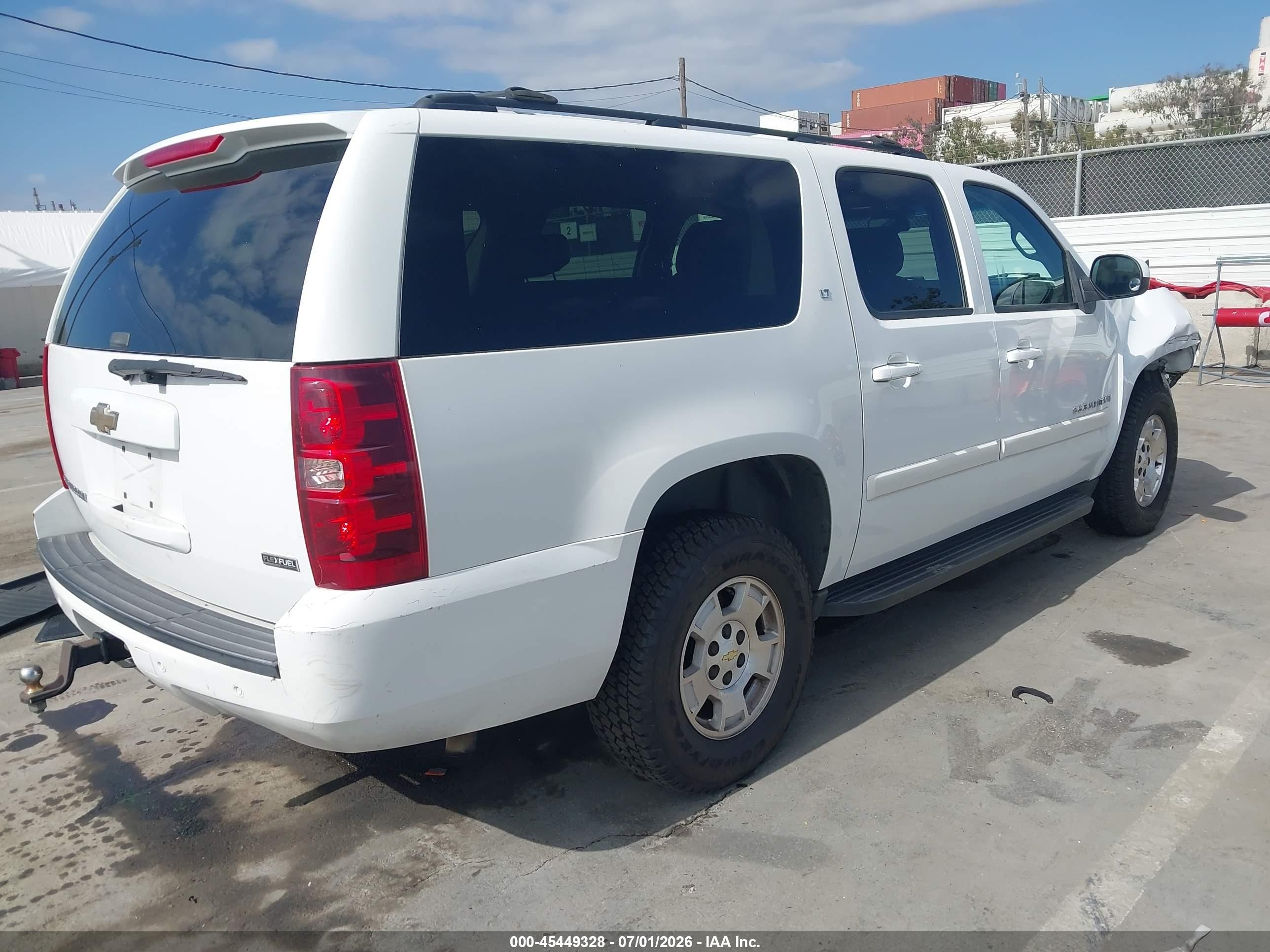 2008 Chevrolet Suburban 1500 Lt White vin: 1GNFC16018R152222