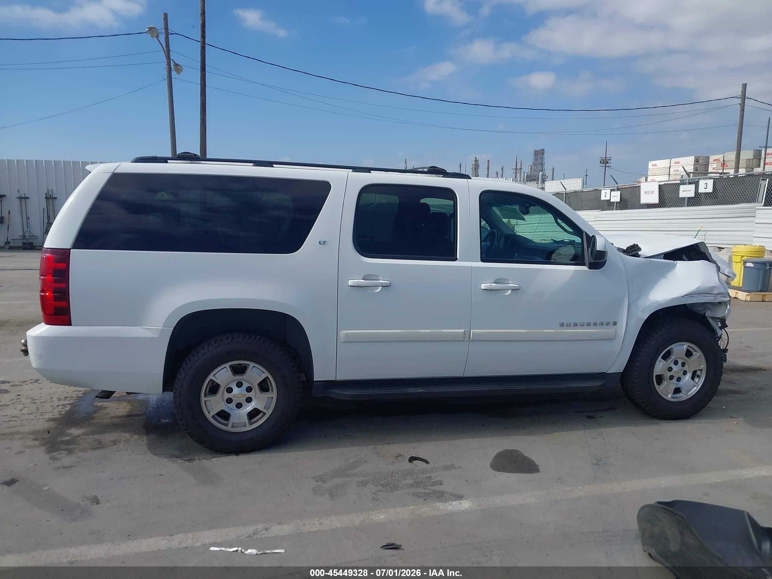 2008 Chevrolet Suburban 1500 Lt White vin: 1GNFC16018R152222
