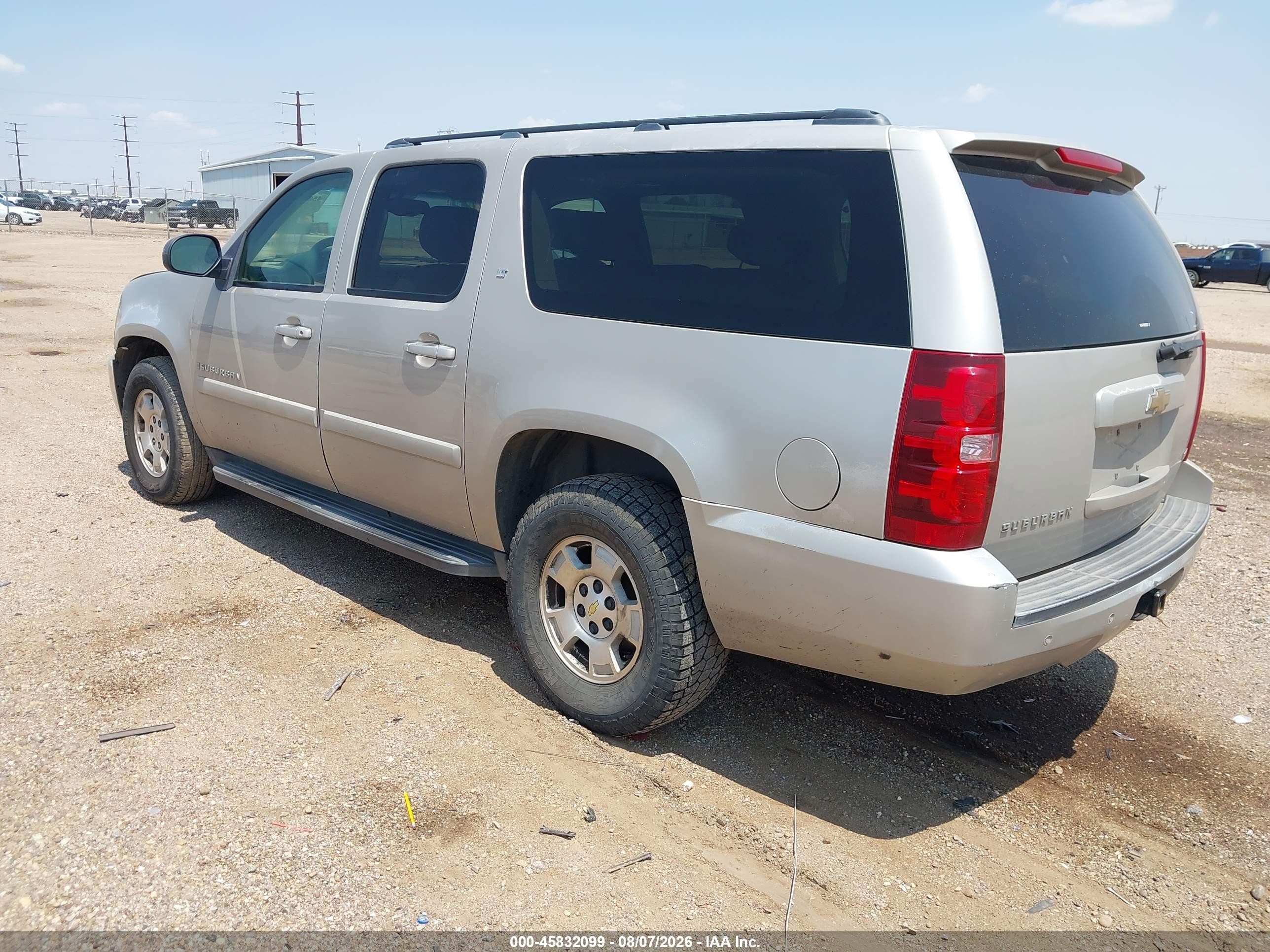 2008 Chevrolet Suburban 1500 Lt Silver vin: 1GNFC16028J122807