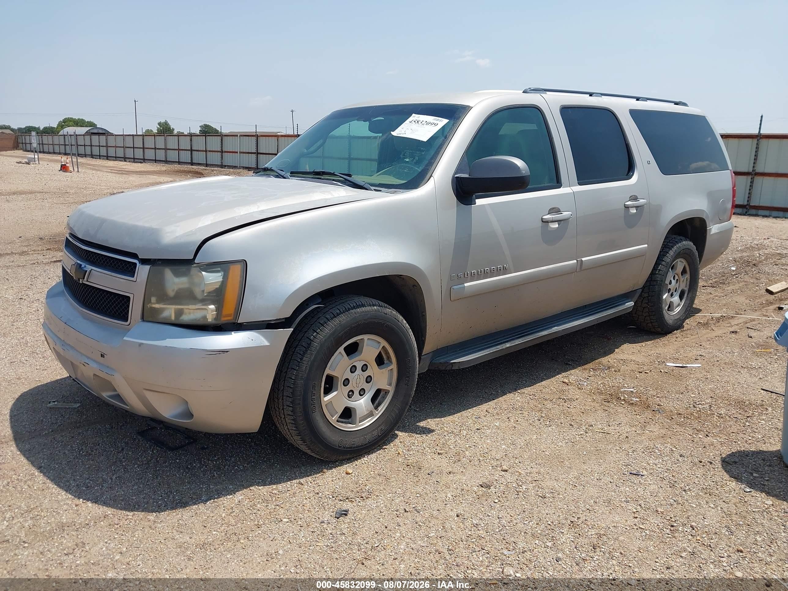 2008 Chevrolet Suburban 1500 Lt Silver vin: 1GNFC16028J122807