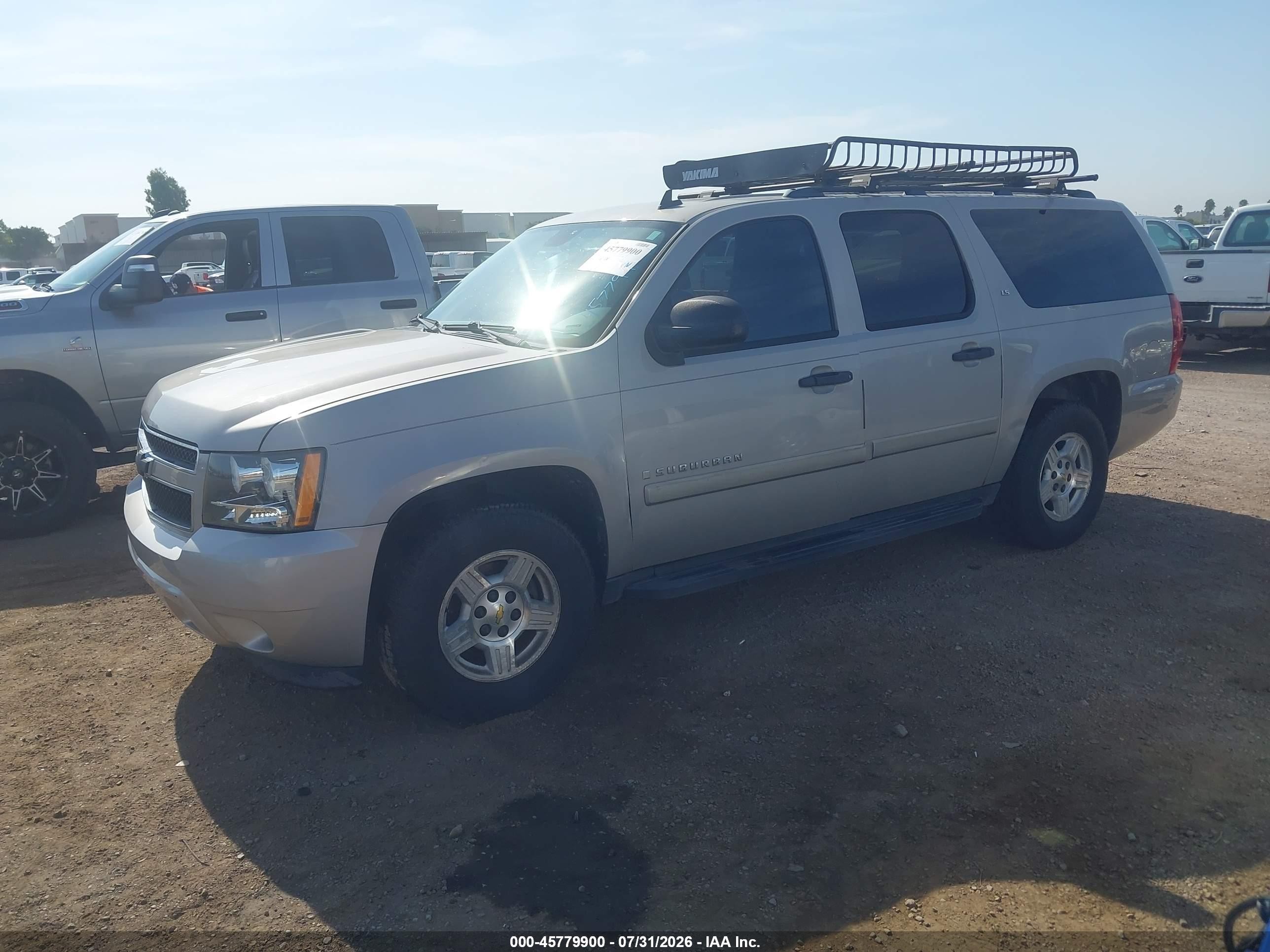 2008 Chevrolet Suburban 1500 Ls Gray vin: 1GNFC16028J218579