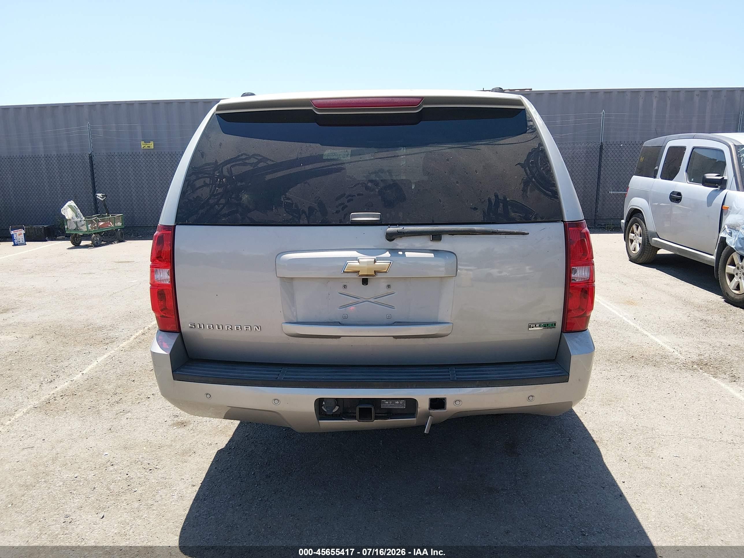 2007 Chevrolet Suburban Lt Champagne vin: 1GNFC16037J215687
