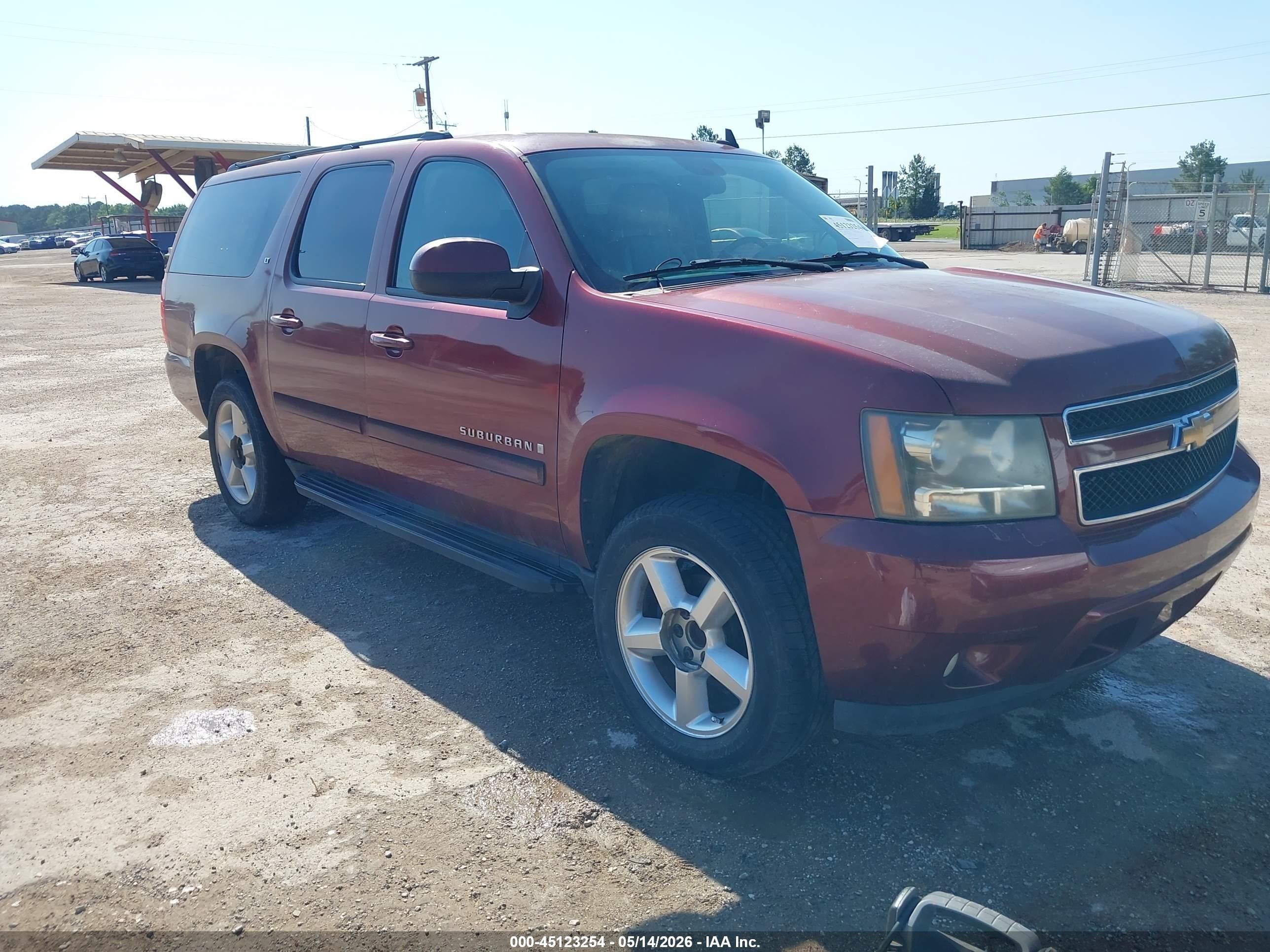 2008 Chevrolet Suburban 1500 Lt Бордовый vin: 1GNFC16038R173735