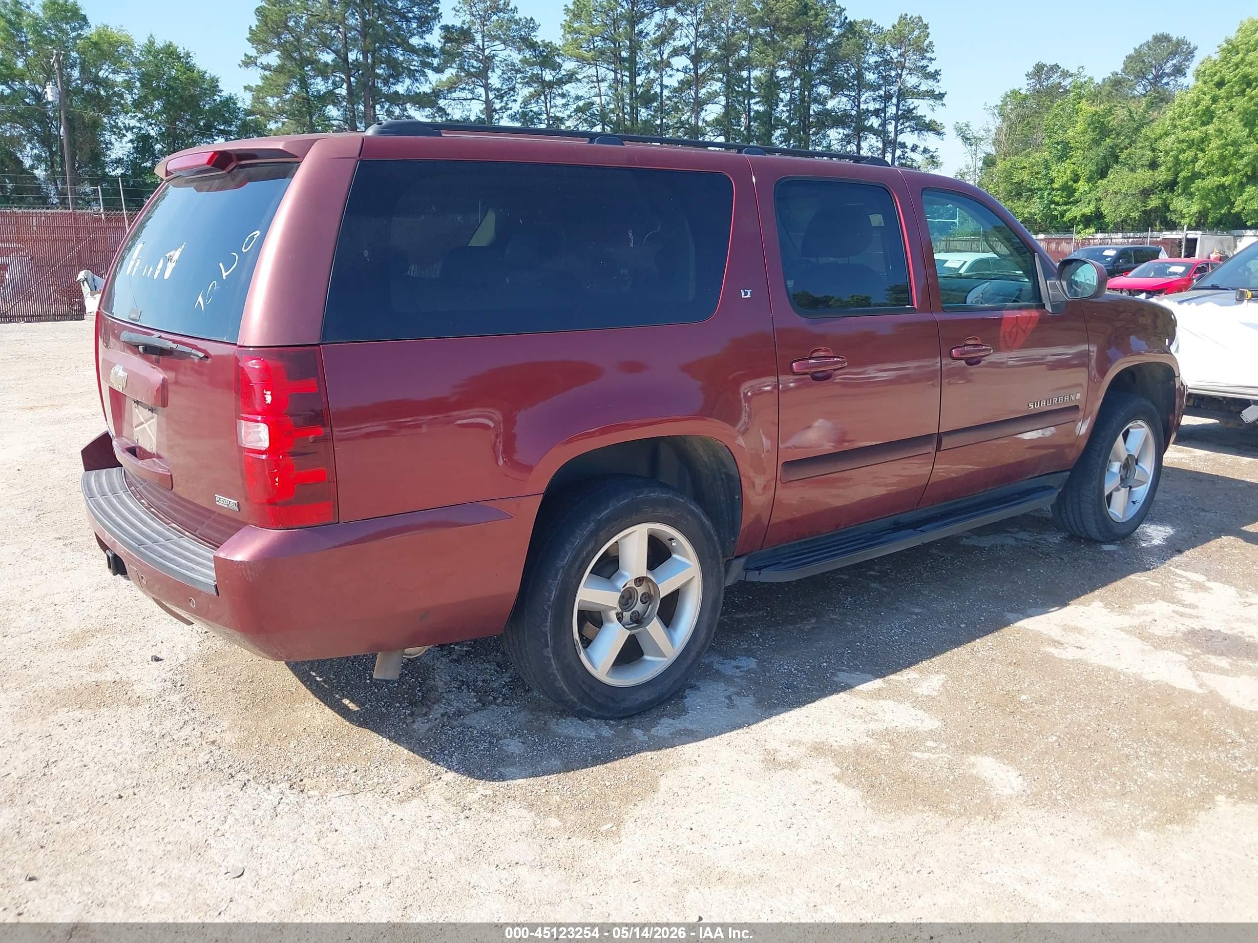 2008 Chevrolet Suburban 1500 Lt Burgundy vin: 1GNFC16038R173735