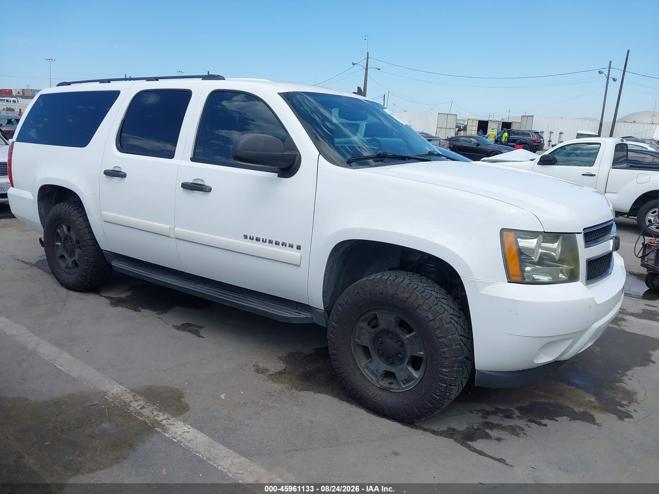 2009 Chevrolet Suburban 1500 Ls White vin: 1GNFC16049R150479