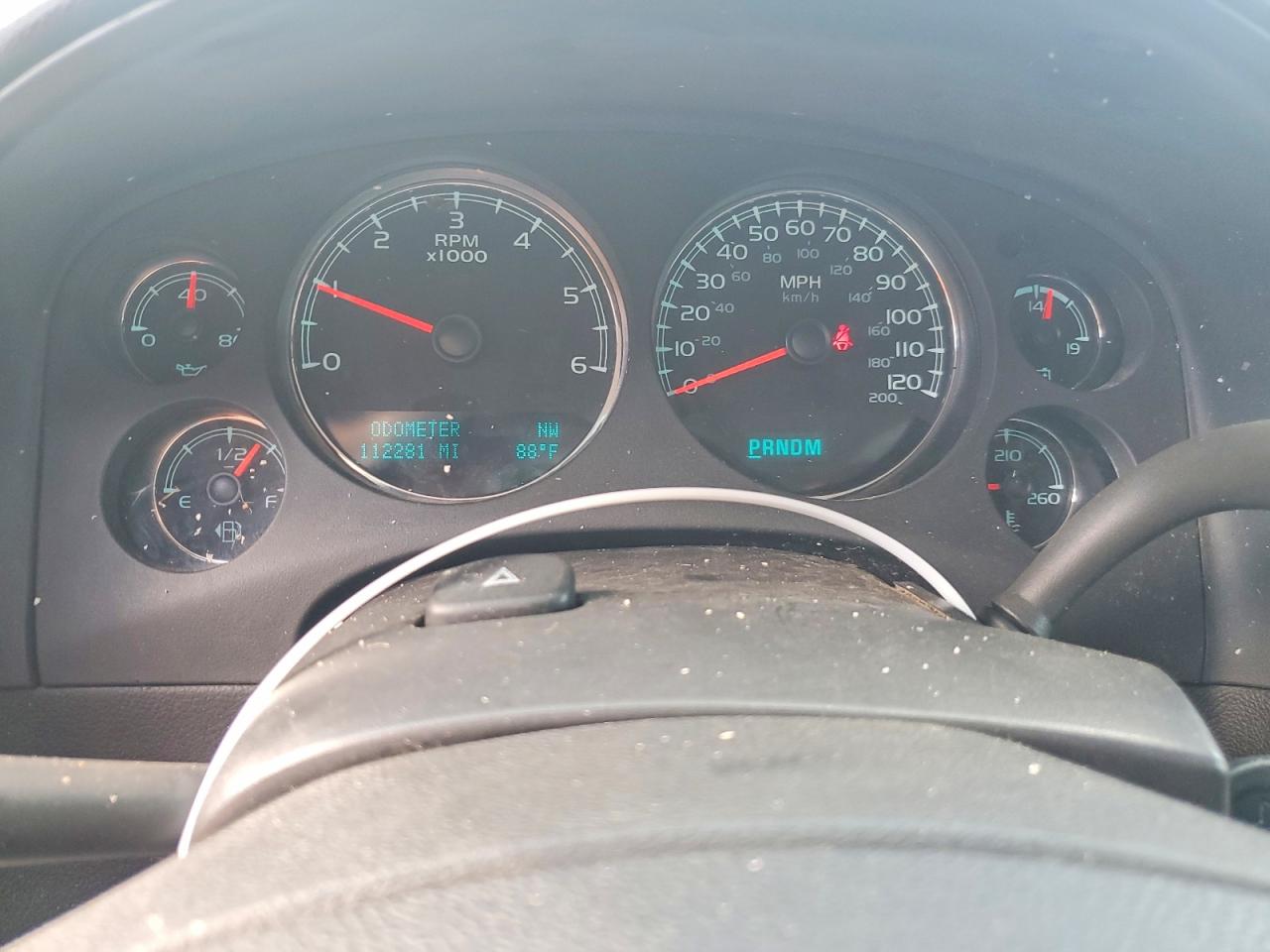 2009 Chevrolet Suburban C1500 Ls White vin: 1GNFC16049R182025