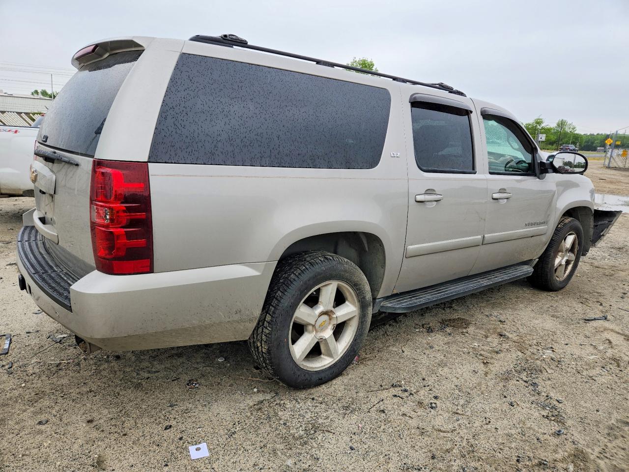 2007 Chevrolet Suburban C1500 Tan vin: 1GNFC16067J178988