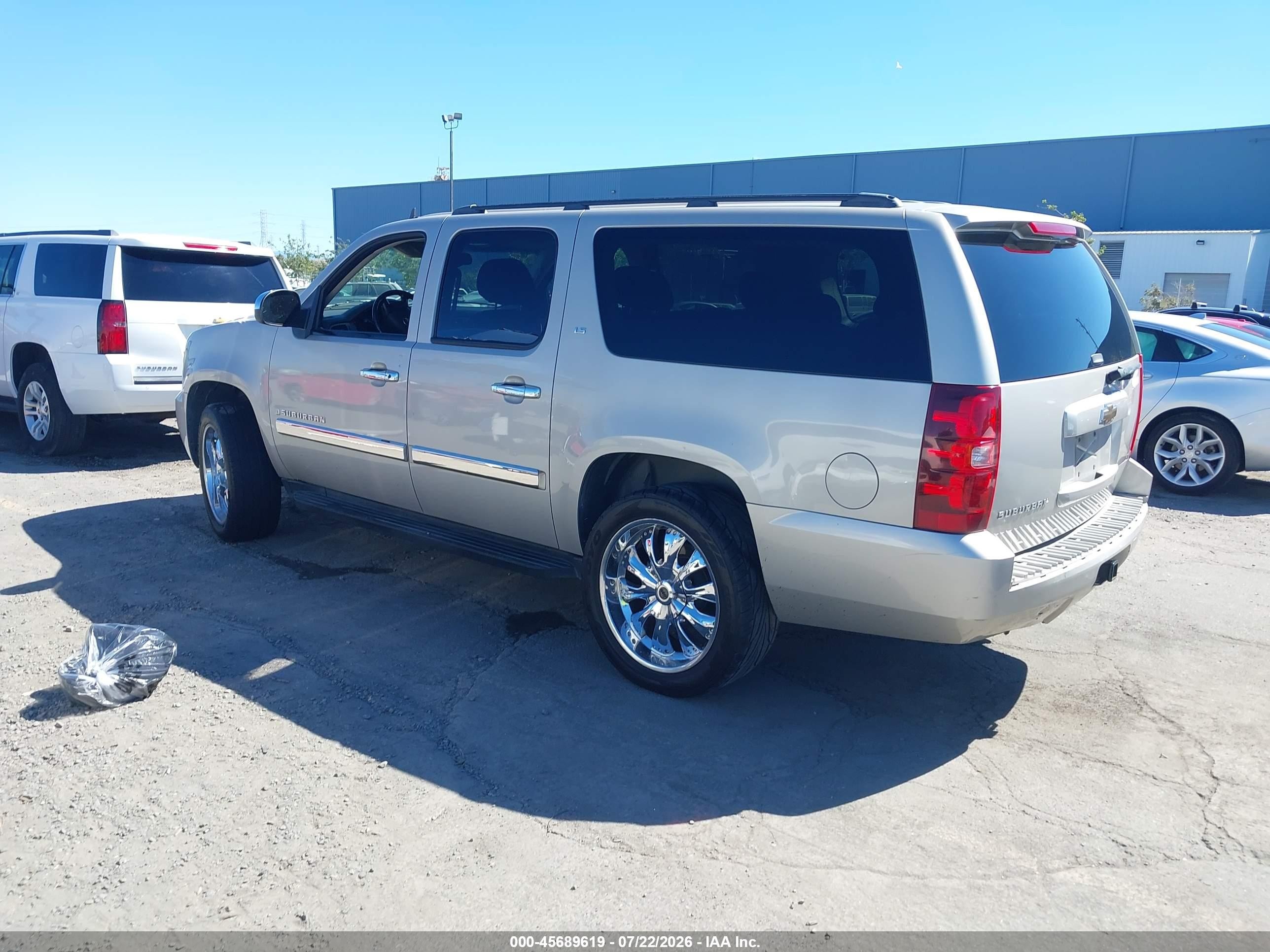 2008 Chevrolet Suburban 1500 Ls Brown vin: 1GNFC16068R131138