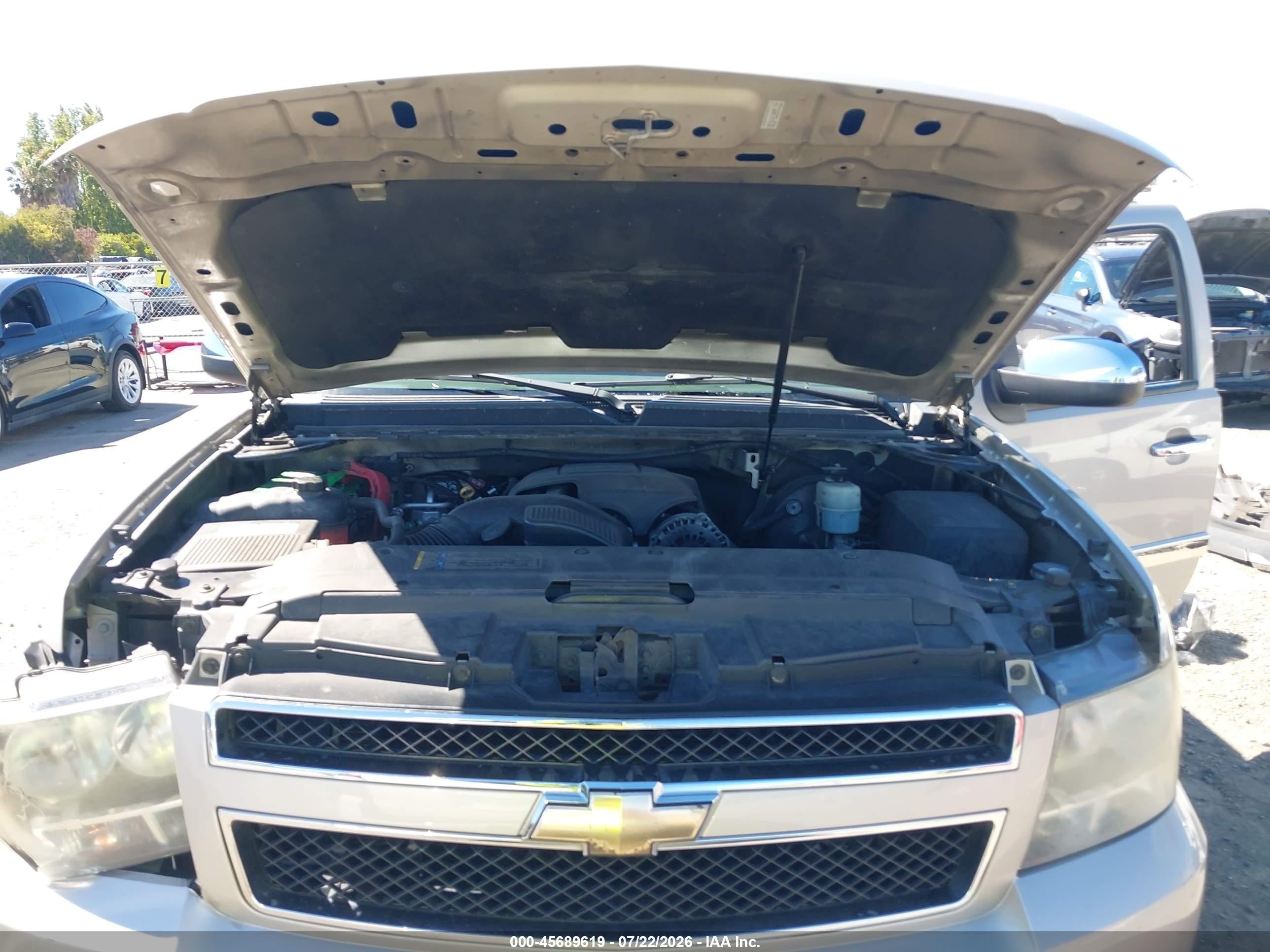 2008 Chevrolet Suburban 1500 Ls Brown vin: 1GNFC16068R131138