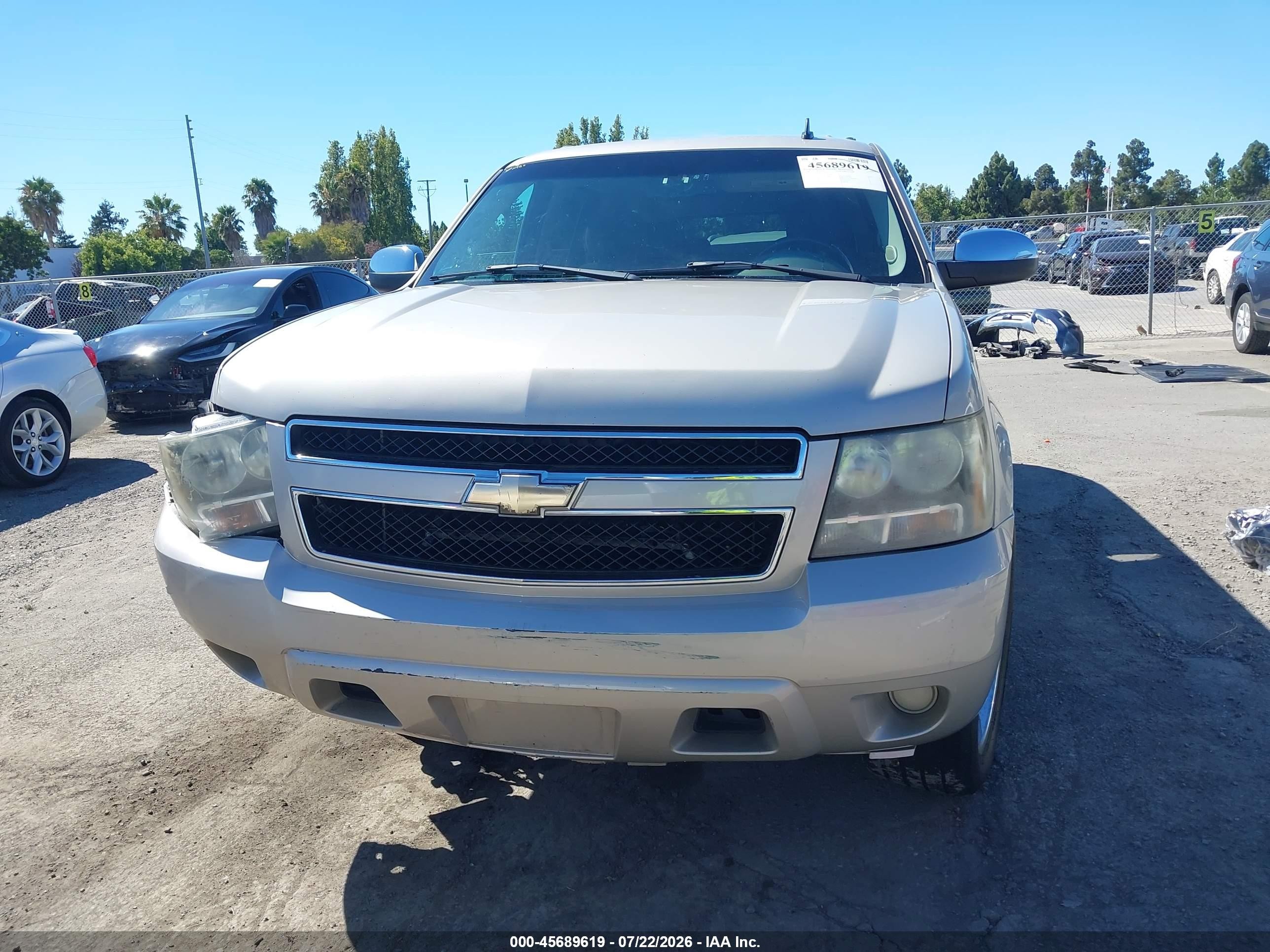 2008 Chevrolet Suburban 1500 Ls Brown vin: 1GNFC16068R131138