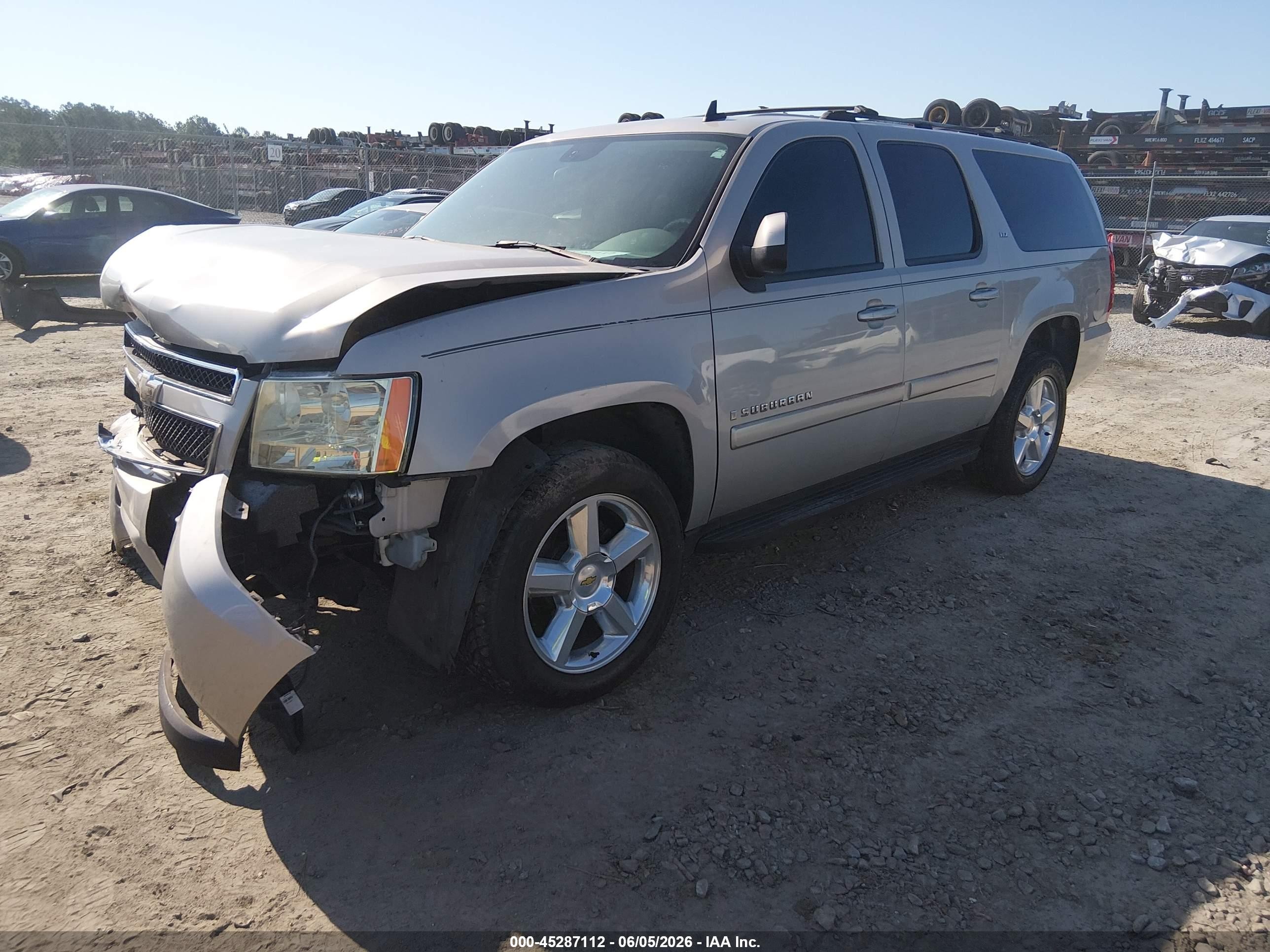 2007 Chevrolet Suburban 1500 Ltz Бежевый vin: 1GNFC16077J232508