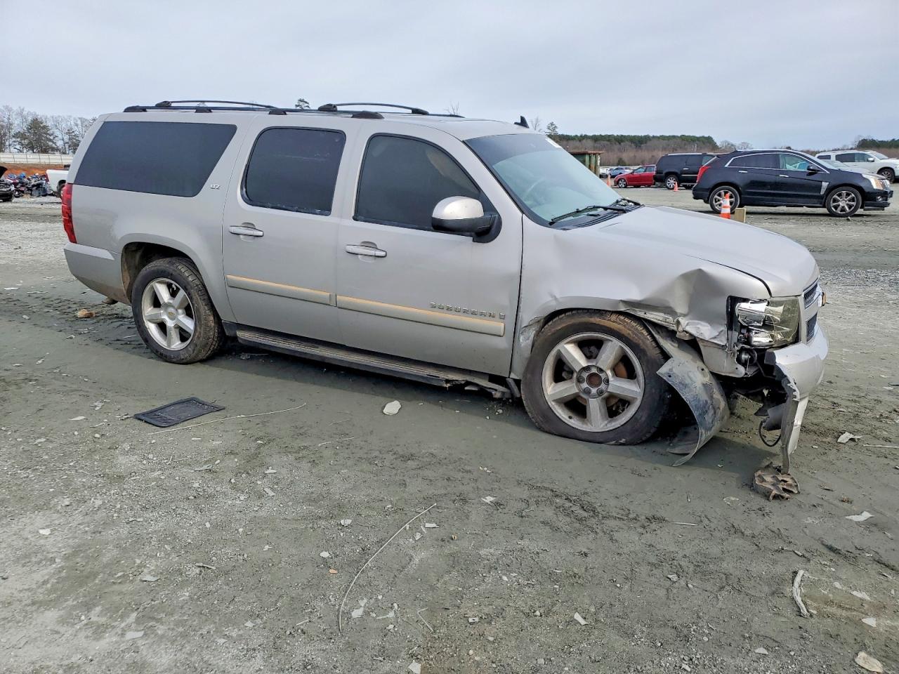 2007 Chevrolet Suburban C1500 Silver vin: 1GNFC160X7J237654