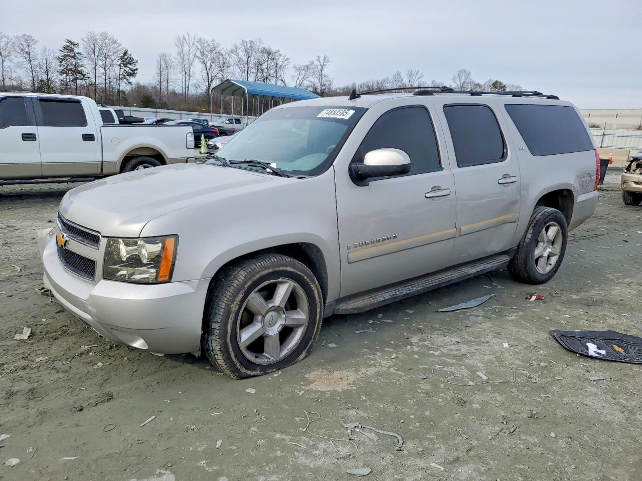 2007 Chevrolet Suburban C1500 Silver vin: 1GNFC160X7J237654